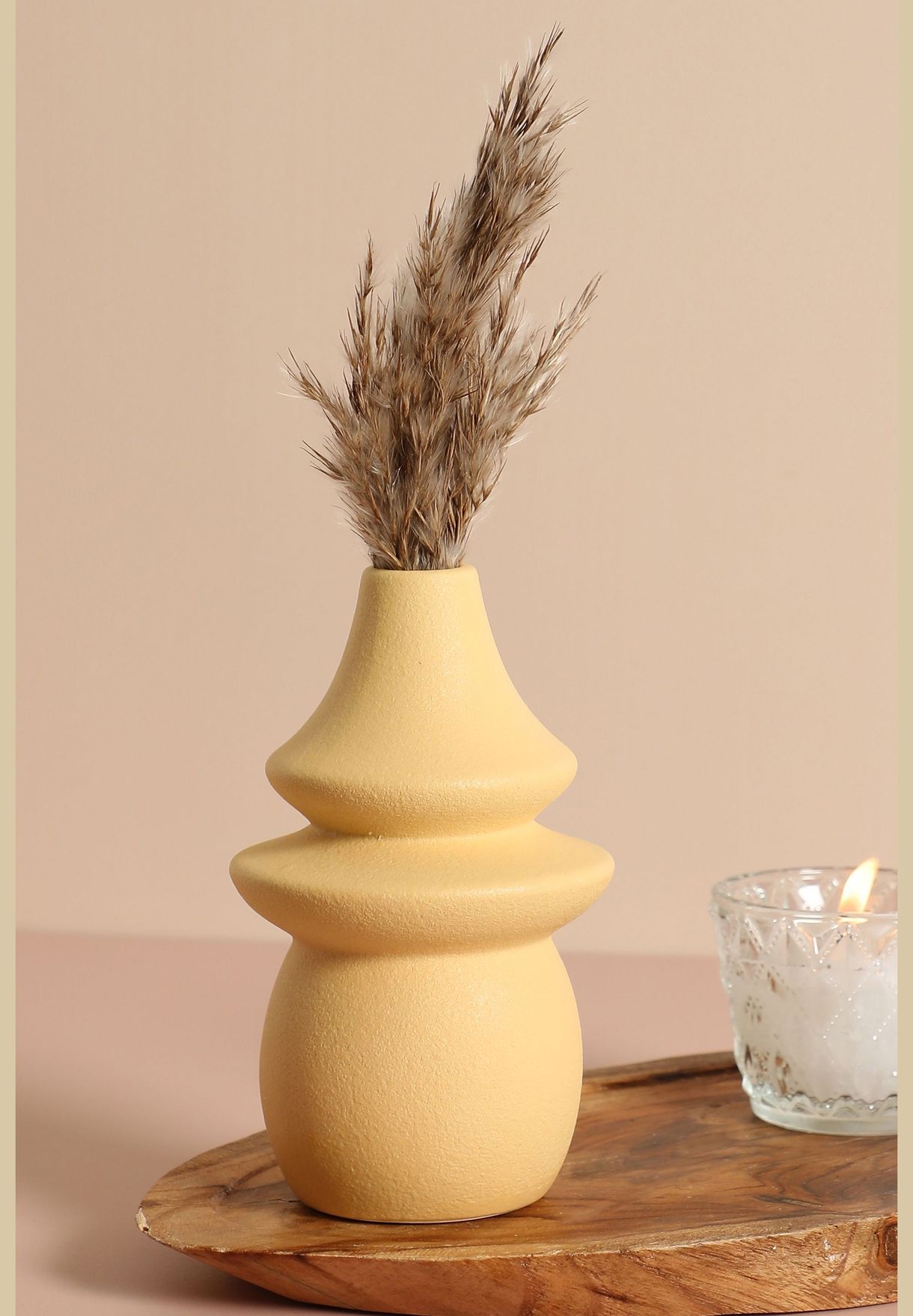 Minimalistic Modern Ceramic Flower Vase For Home Decor 