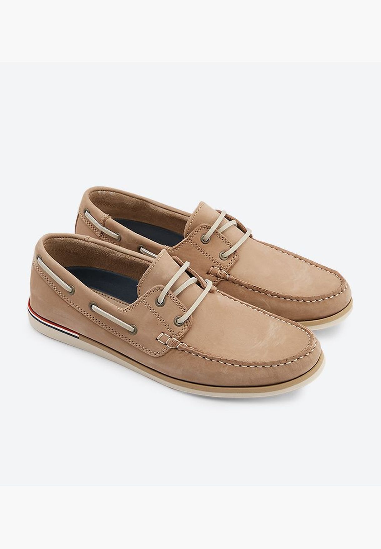 dune boat shoes in tan leather