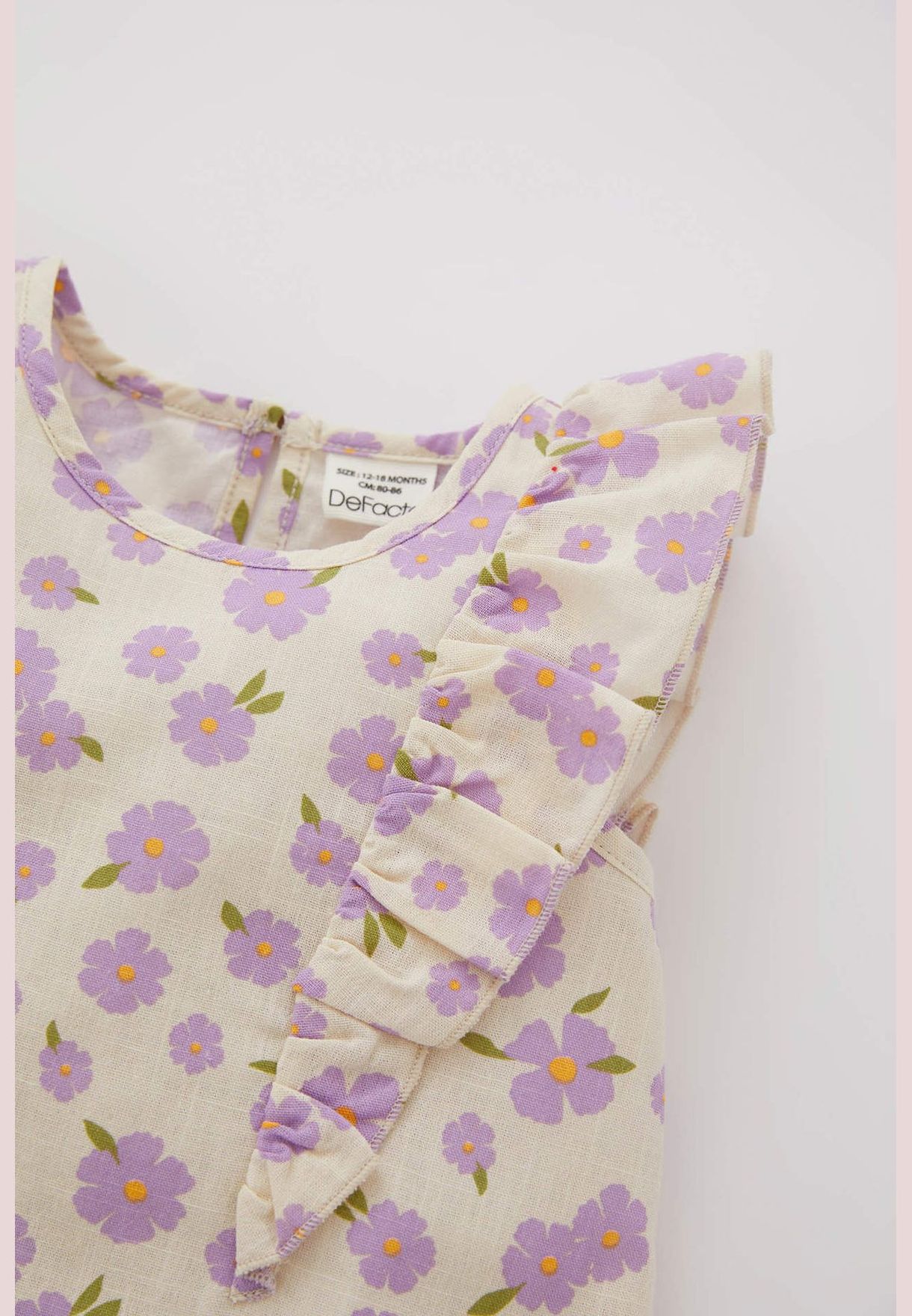Regular Fit Sleeveless Frill Detail Floral Print Blouse & Short Set