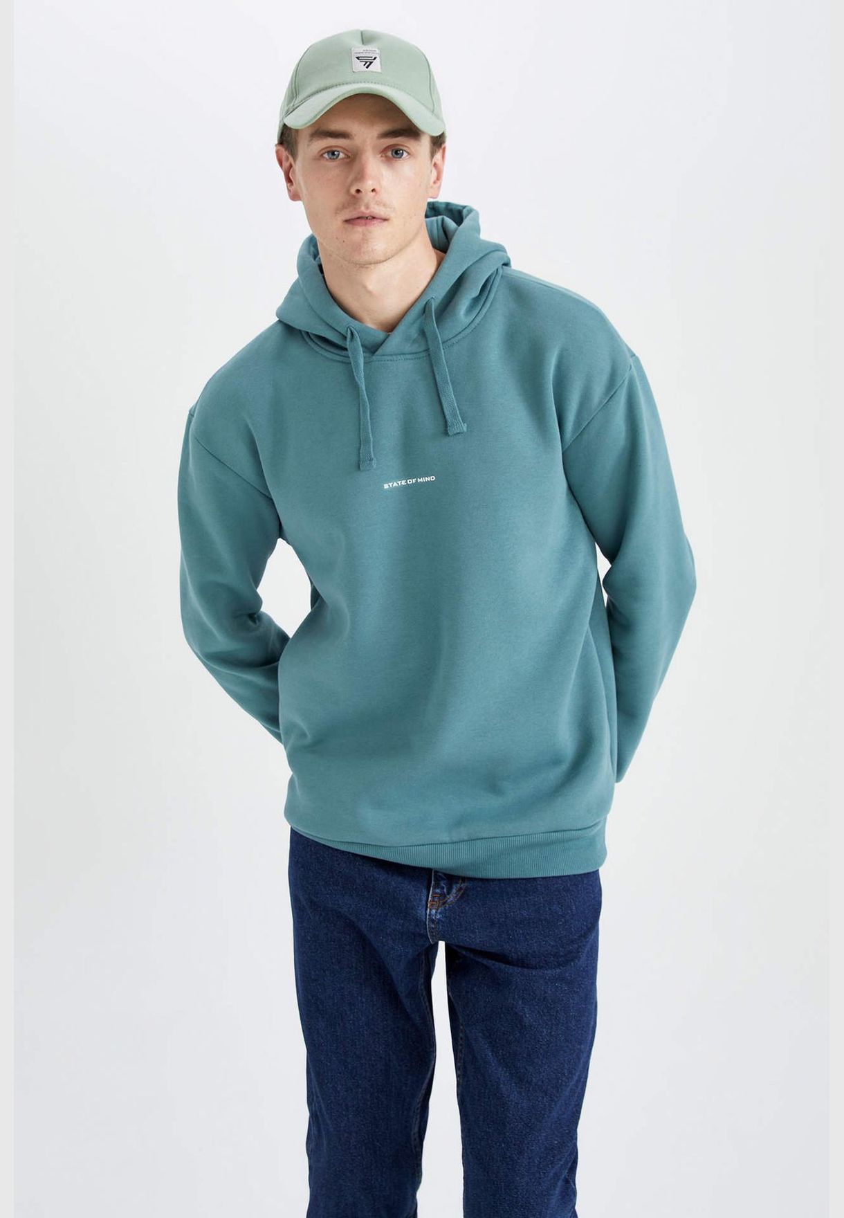 Man Boxy Fit Hooded Long Sleeve Knitted Sweatshirt