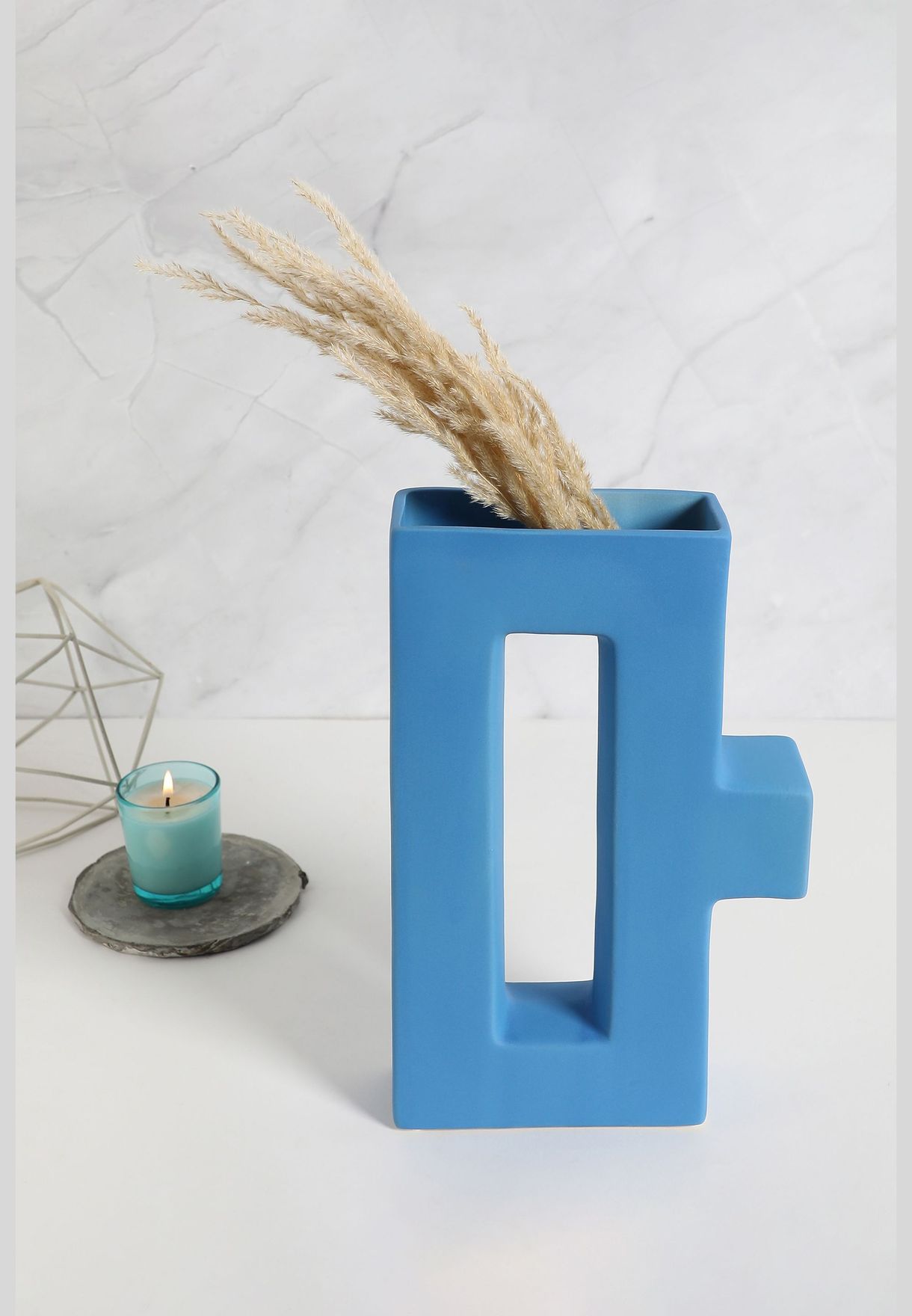 Minimalistic Modern Ceramic Flower Vase For Home Decor