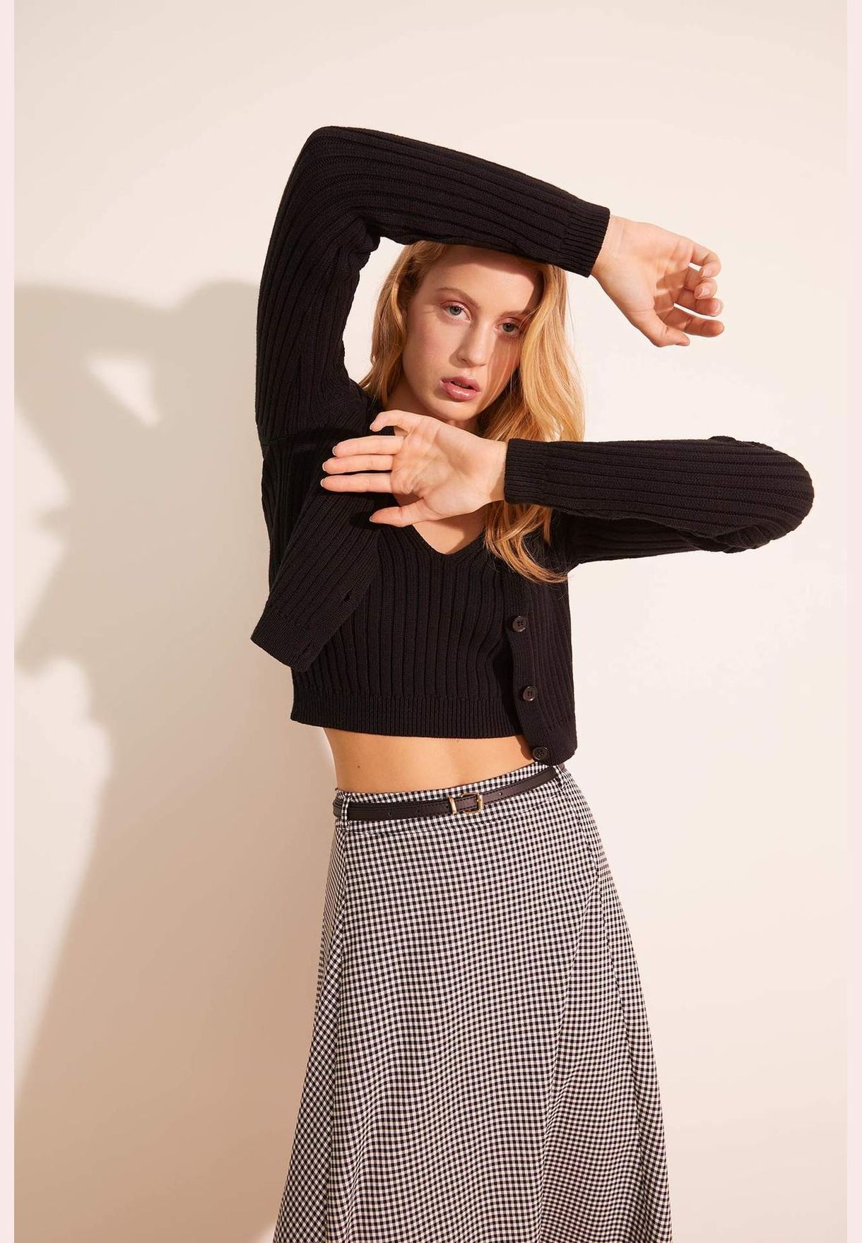 V-Neck Long Sleeve Crop Cardigan