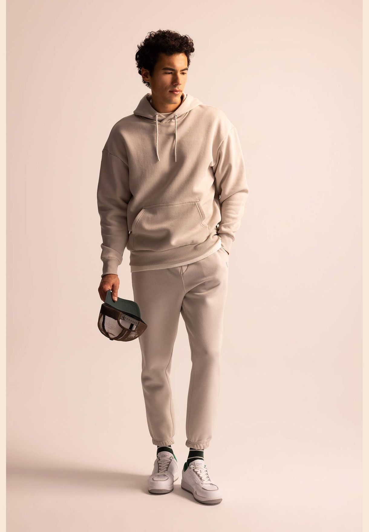 Man Knitted Trousers