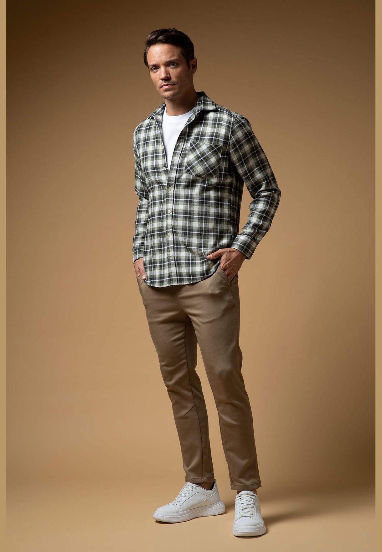 Man Modern Fit Polo Neck Woven Long Sleeve Shirt