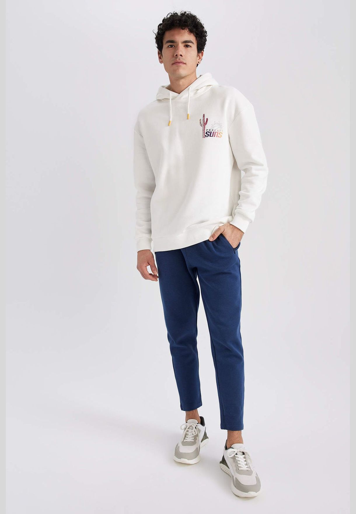 Man NBA Phoenix Suns Licenced Boxy Fit Hooded Long Sleeve Knitted Sweatshirt