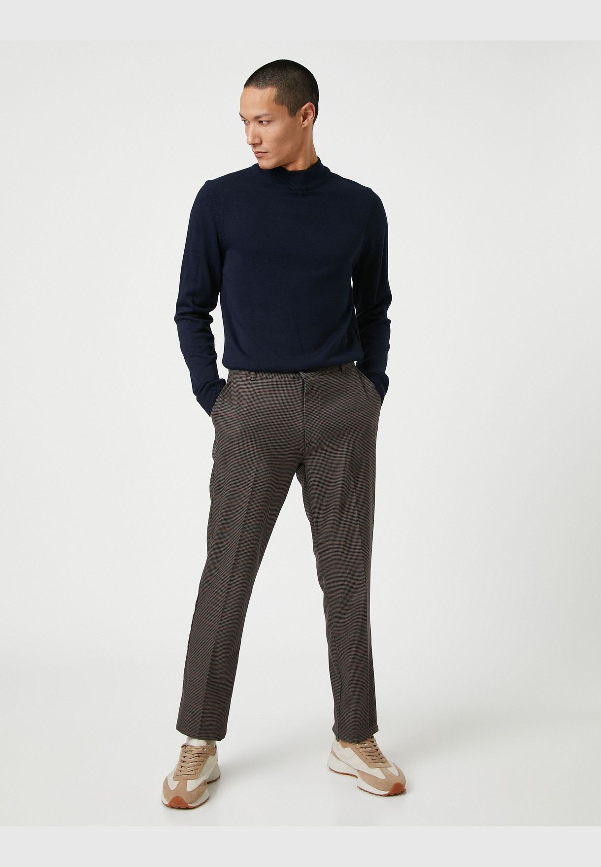 Basic Pleated Trousers Buttoned Pocket Detailed