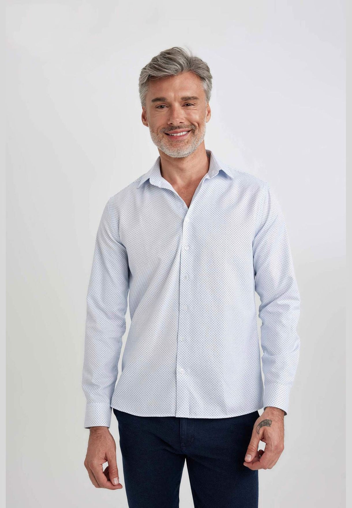 Man Modern Fit italian Neck Woven Long Sleeve Shirt
