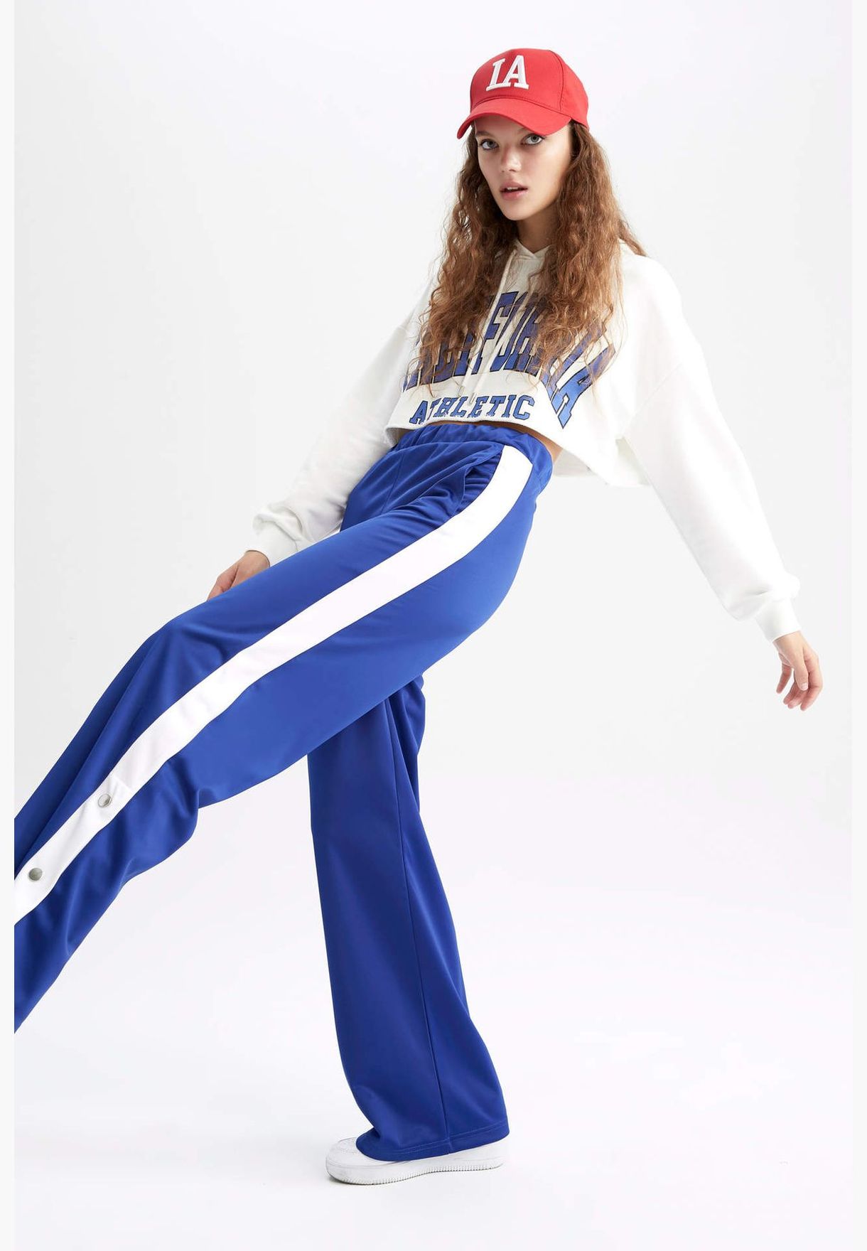 Woman Wide Leg Knitted Trousers