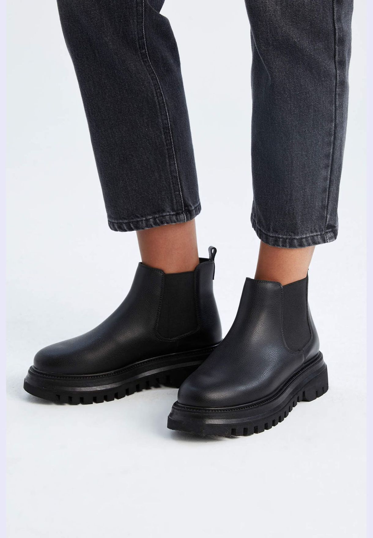 Woman Casual Boots