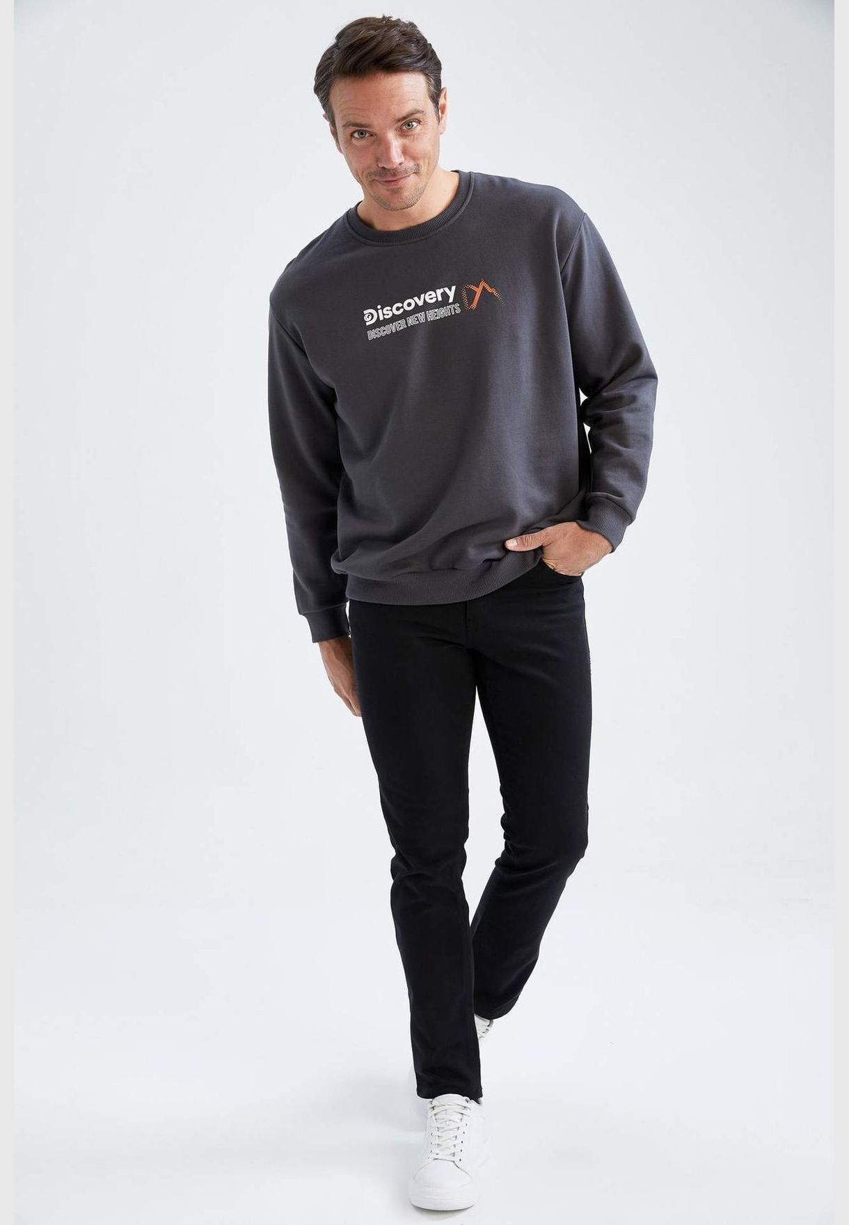 Man Discovery Licenced Oversize Fit Crew Neck Long Sleeve Knitted Sweat Shirt