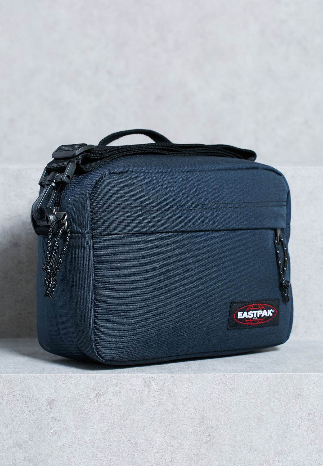 eastpak lunch bag