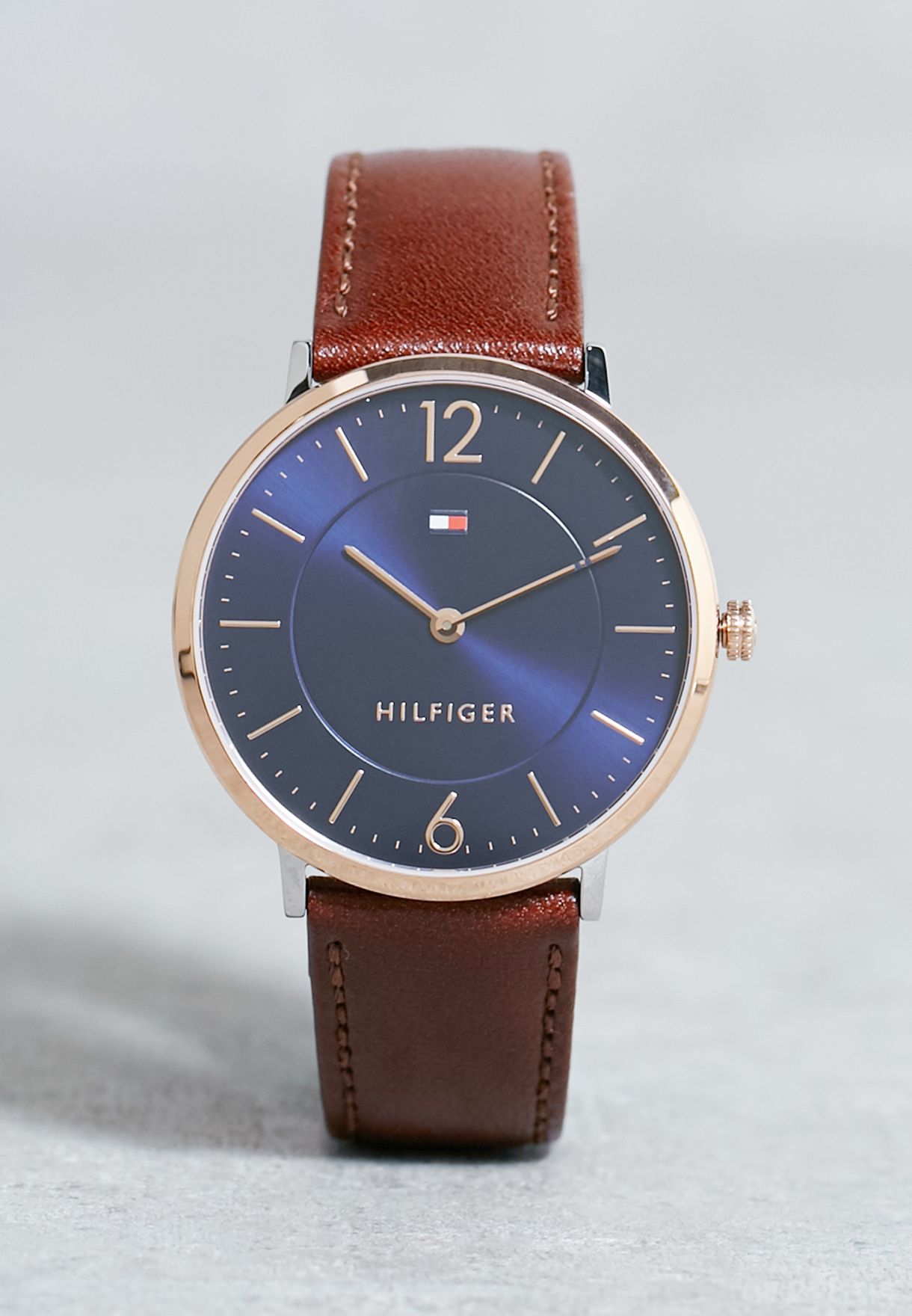 A pie galería Diplomático Buy Tommy Hilfiger Black Ultra Slim Watch for Men in Muscat, Other Cities,  Oman | TO279AC47ULG