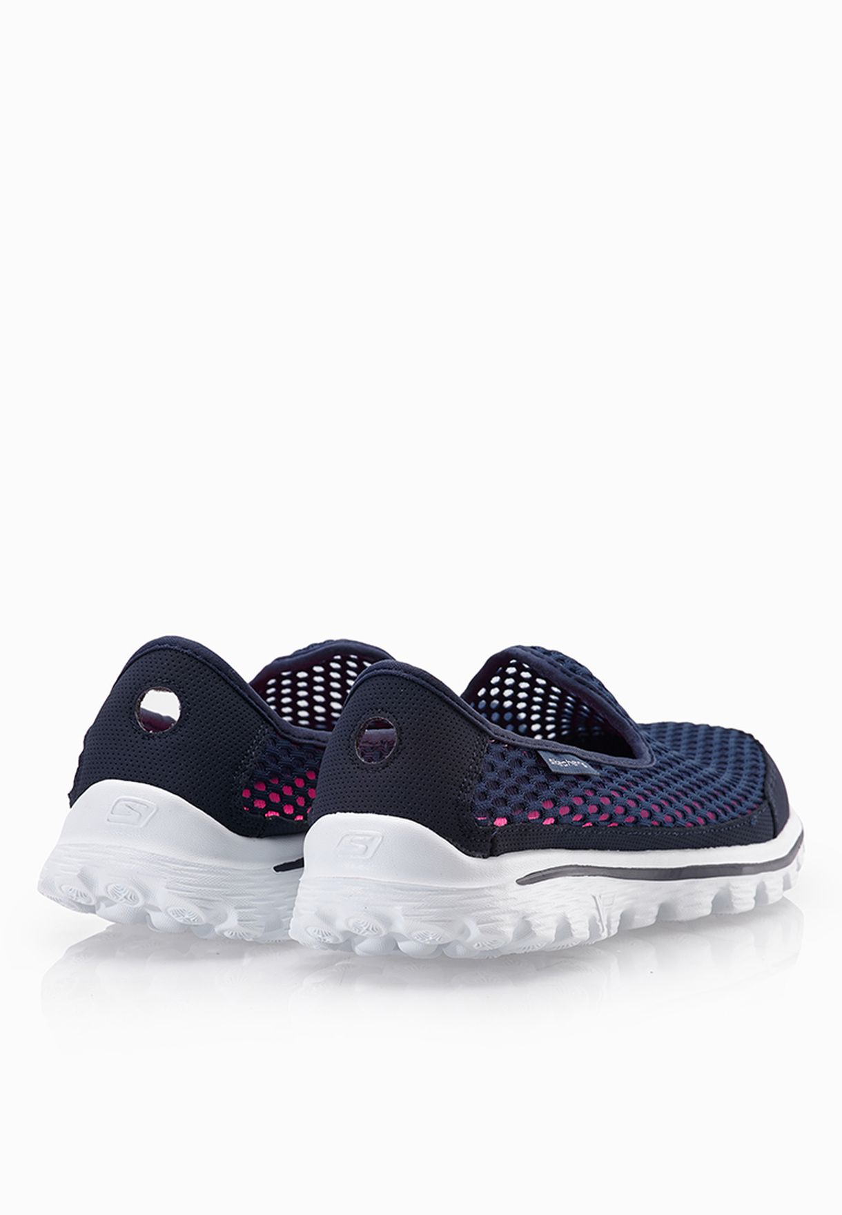 breathe walk sneakers