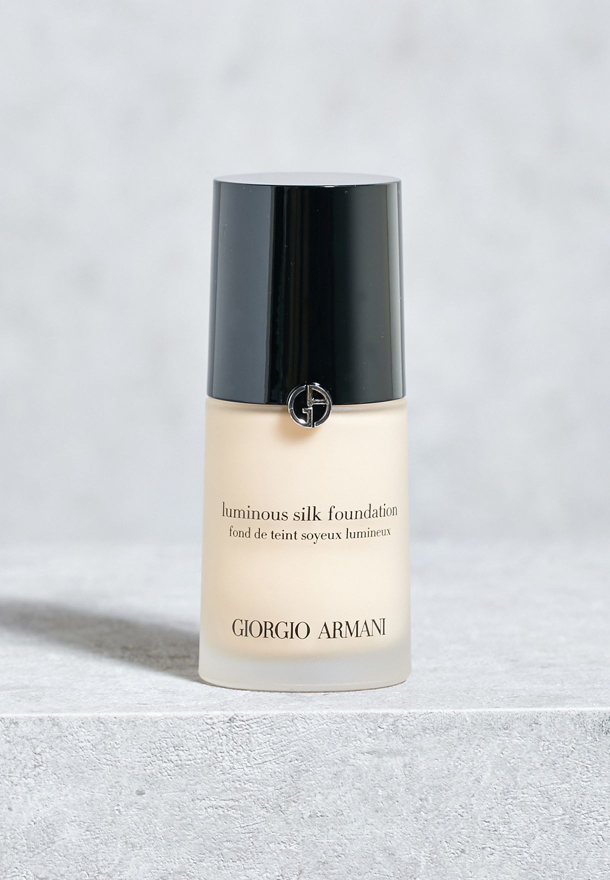 Buy Giorgio Armani beige Luminous Silk Foundation - 2 Ivory 30ml/1oz for  Women in Dubai, Abu Dhabi
