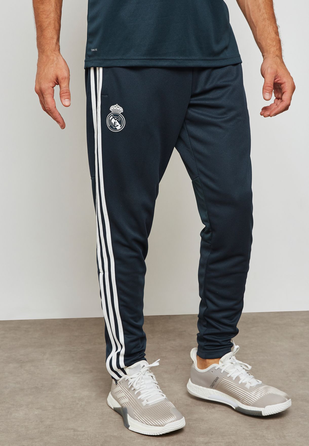 Buy adidas navy Real Madrid Sweatpants for Men in MENA, Worldwide | CW8648