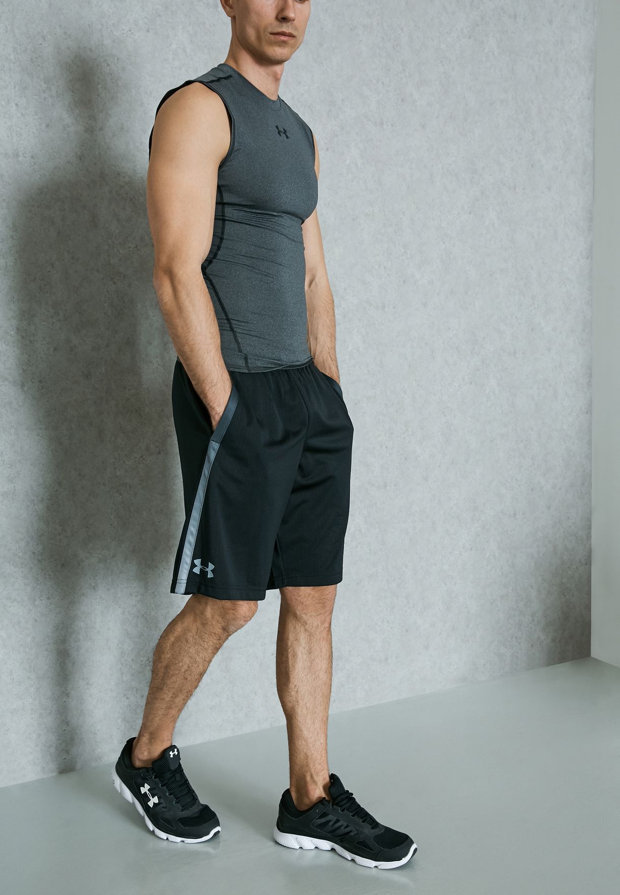Buy Under Armour black Tech Mesh Shorts for Men in MENA, Worldwide