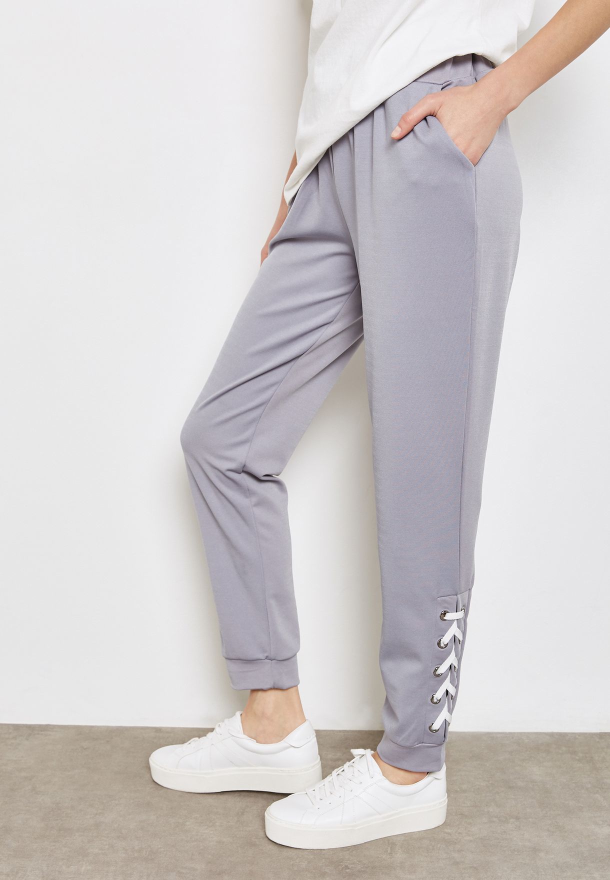 lace up joggers