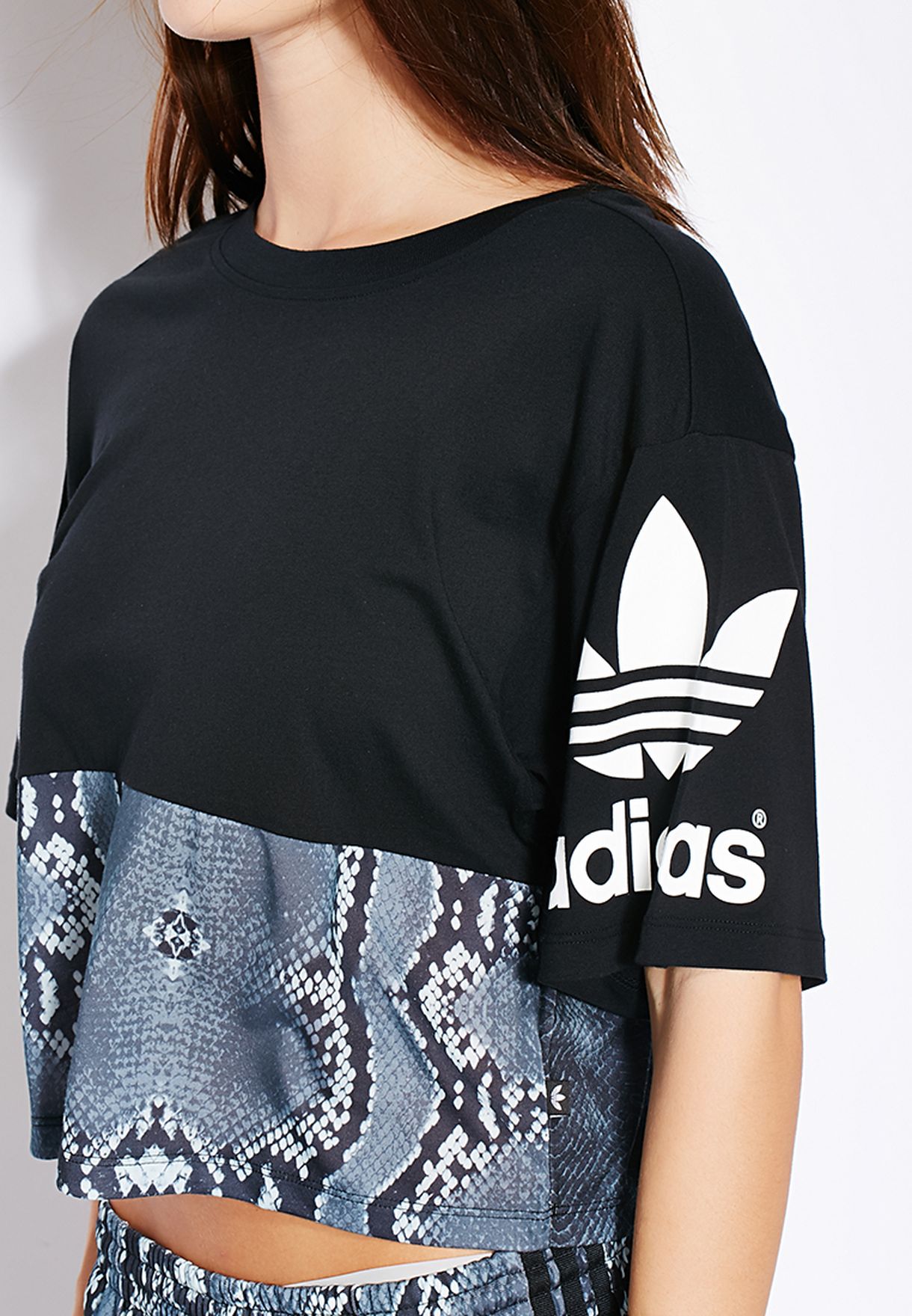 adidas shirt with lace sleeves