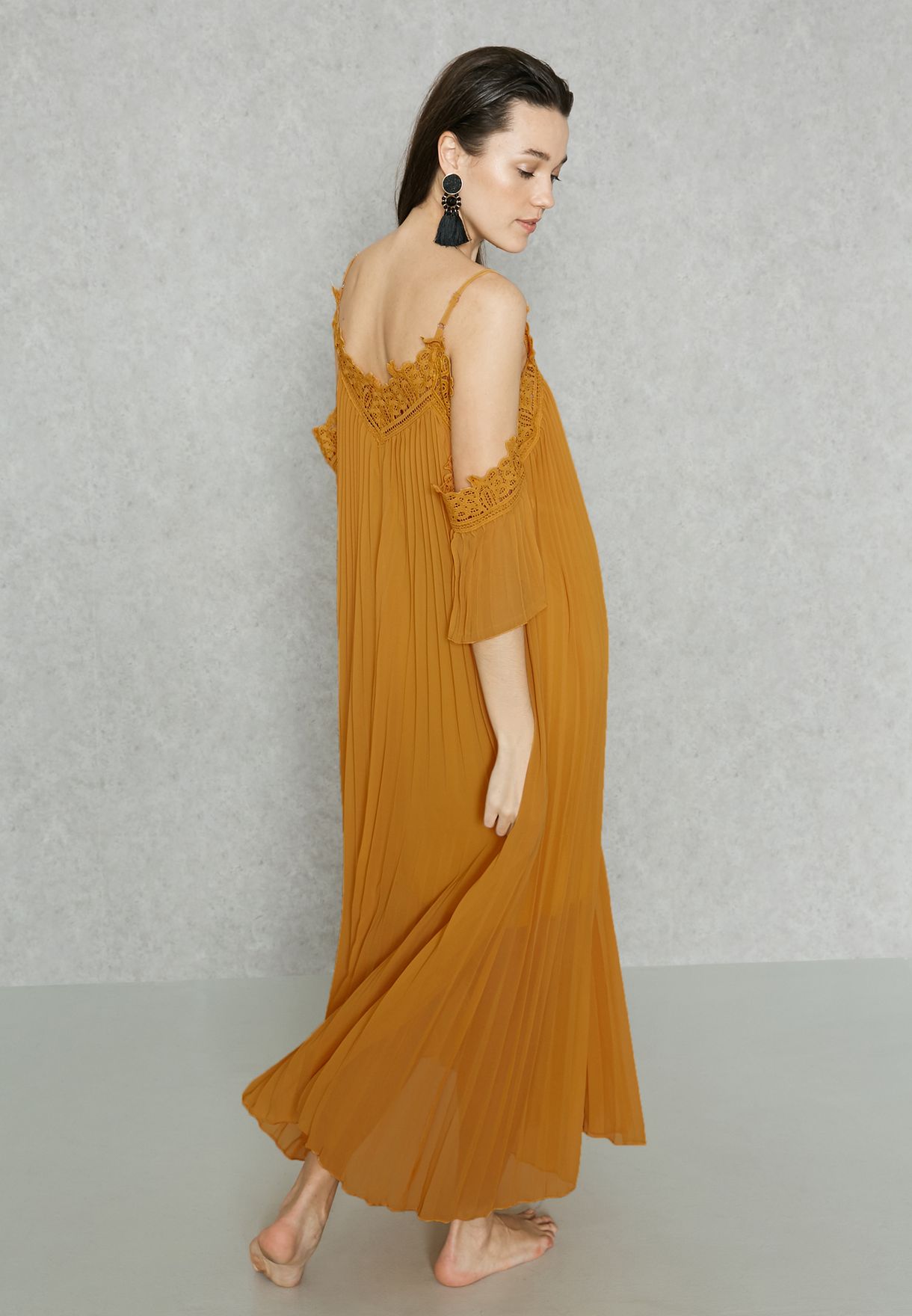 Lace Trim Cold Shoulder Maxi Dress
