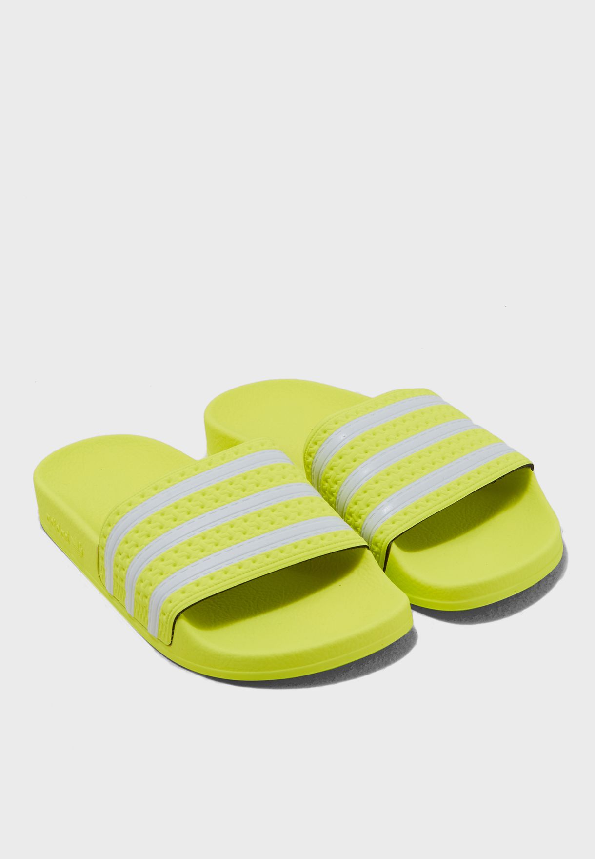 Buy adidas Originals green Adilette Slides for Women in MENA, Worldwide |  B37672