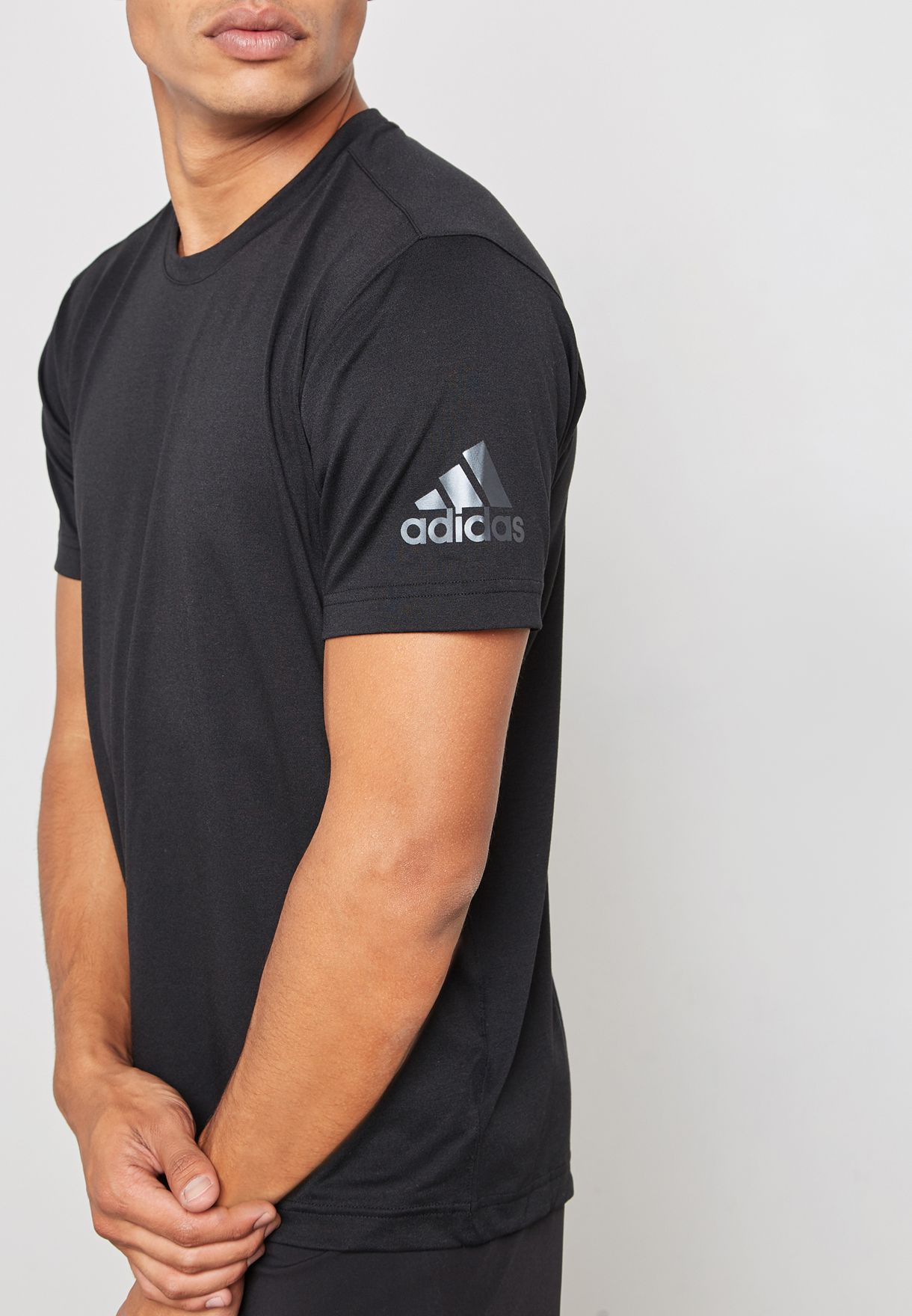 Buy adidas black FreeLift Prime T-Shirt for Men in MENA, Worldwide | CD9738