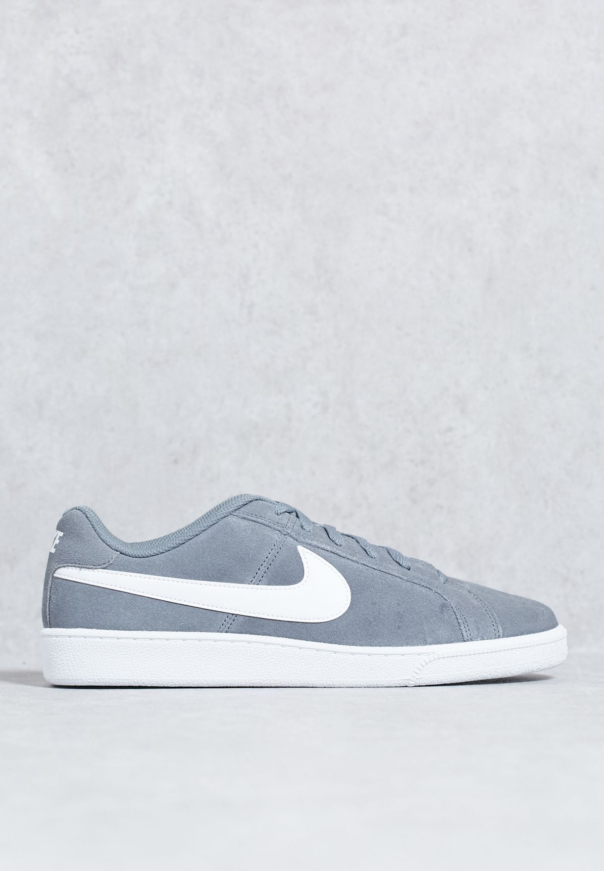 nike nike court royale suede