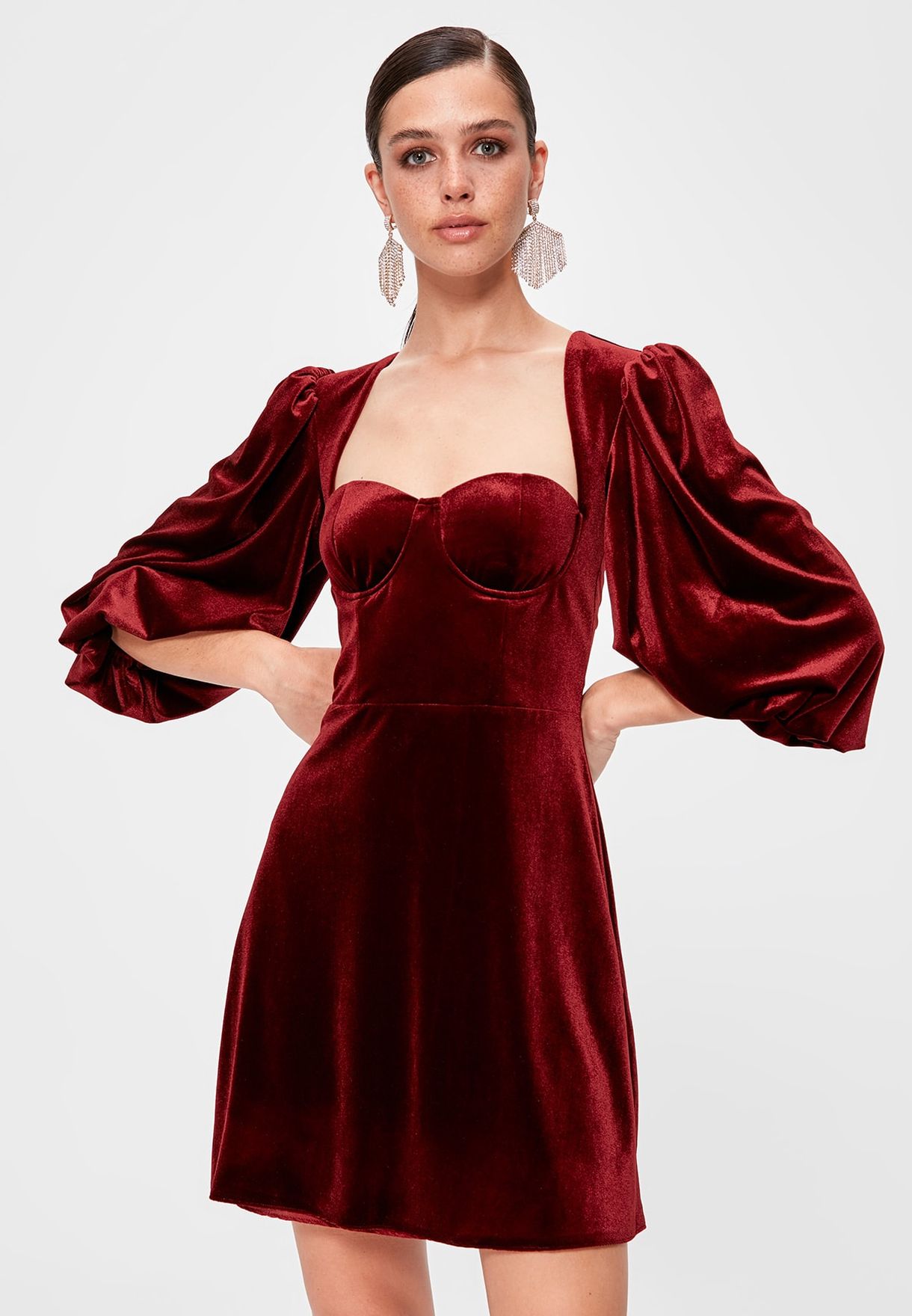 red velvet dress sweetheart neckline