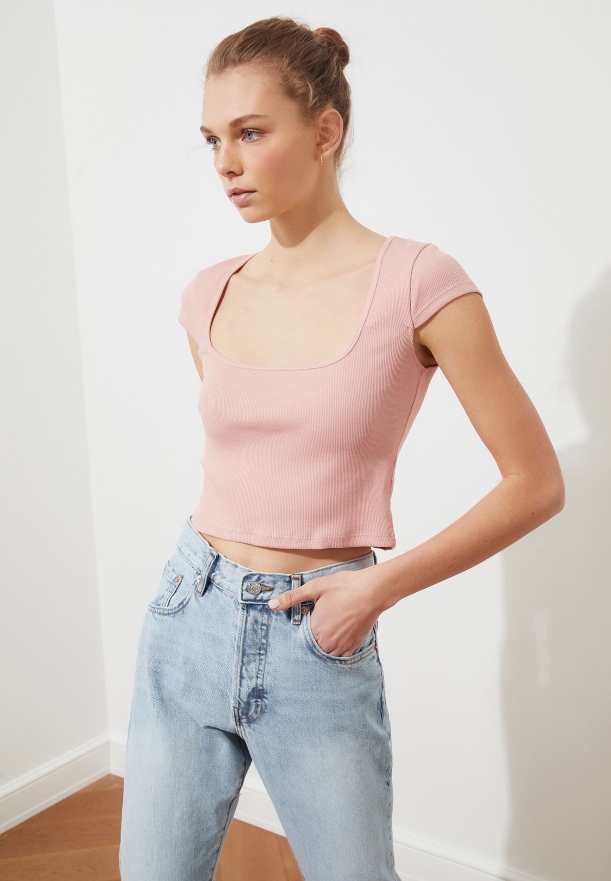 pink square neck crop top