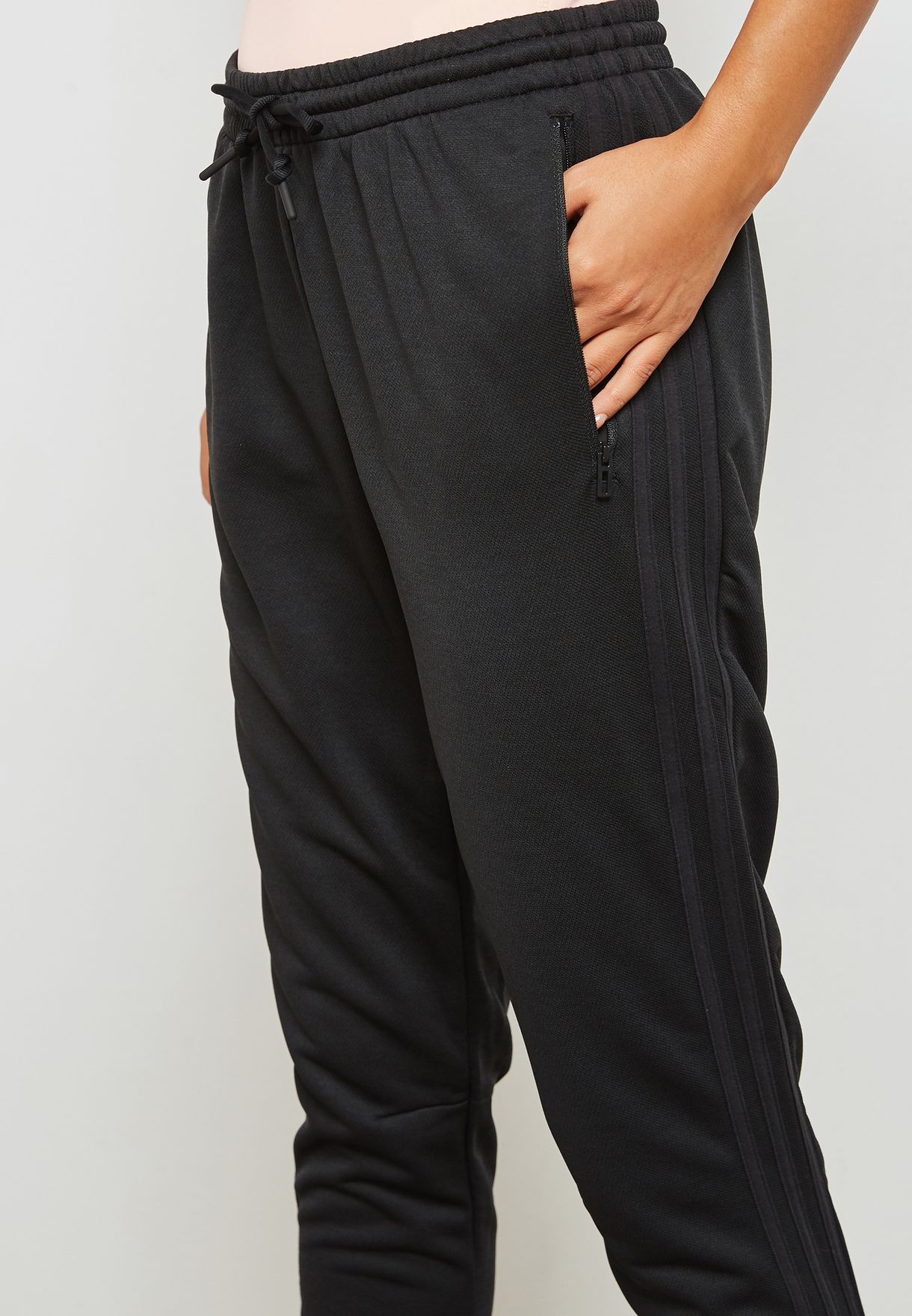 Buy adidas black ID Striker Sweatpants for Women in MENA, Worldwide | CG1017