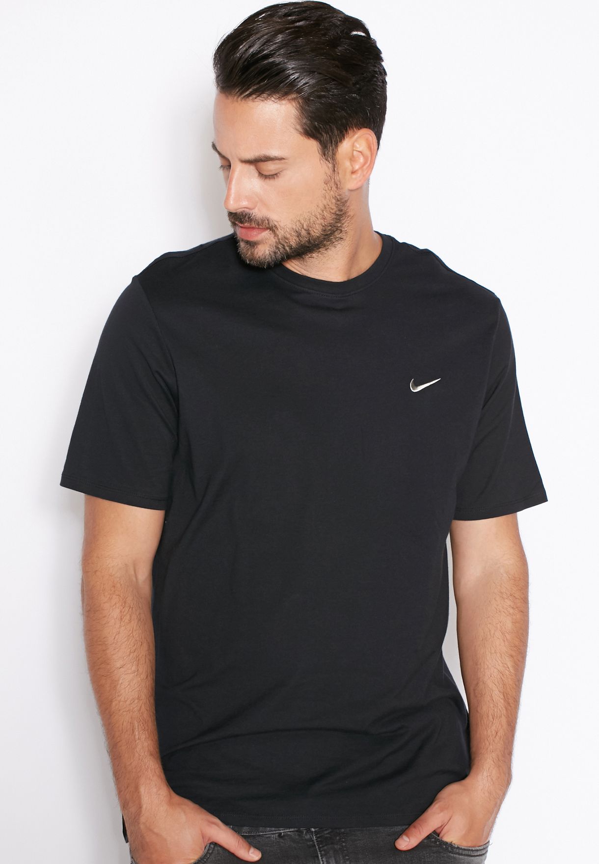 nike t shirt embroidered swoosh