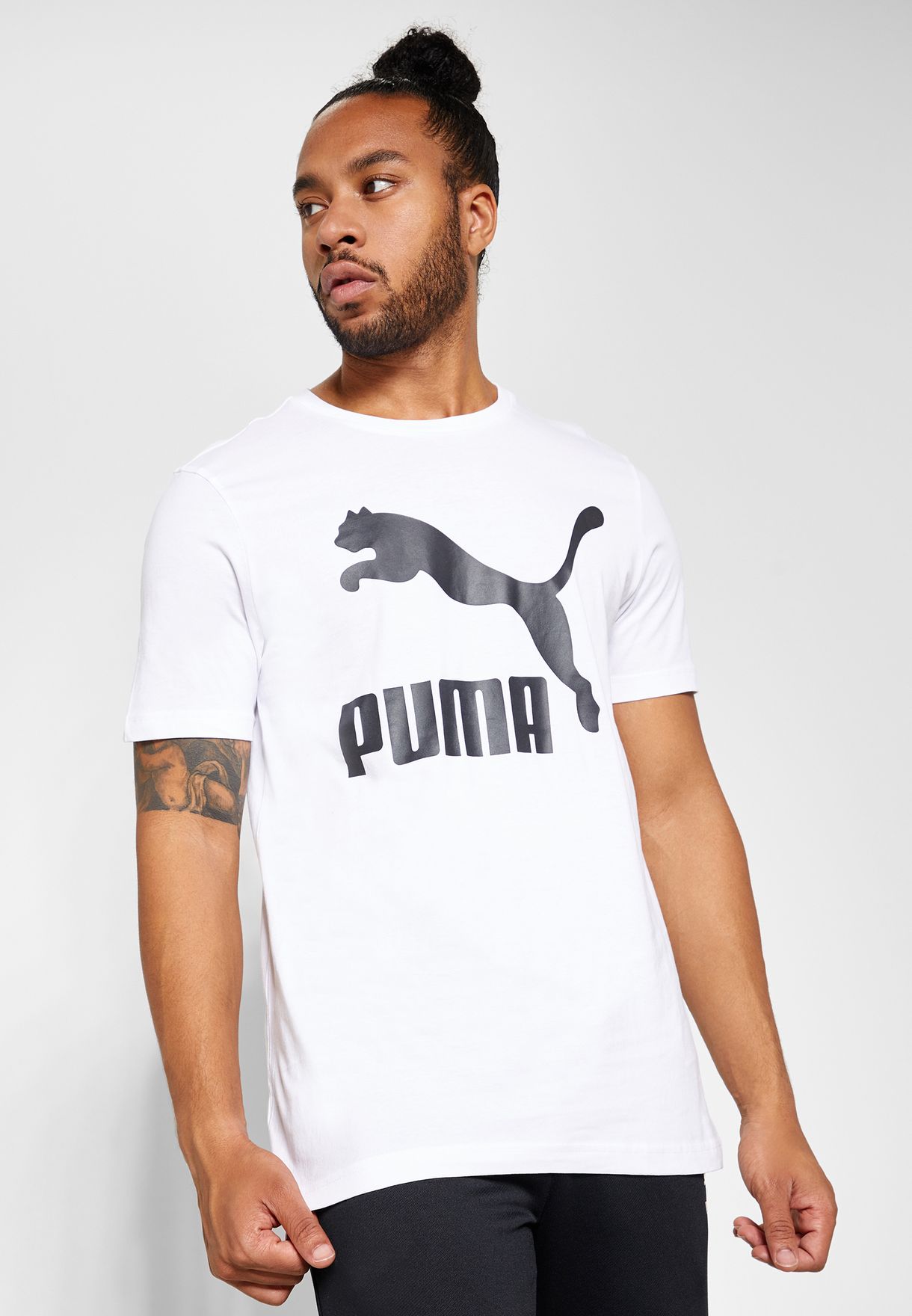 Buy PUMA white Classic Logo T-Shirt for Men in MENA, Worldwide