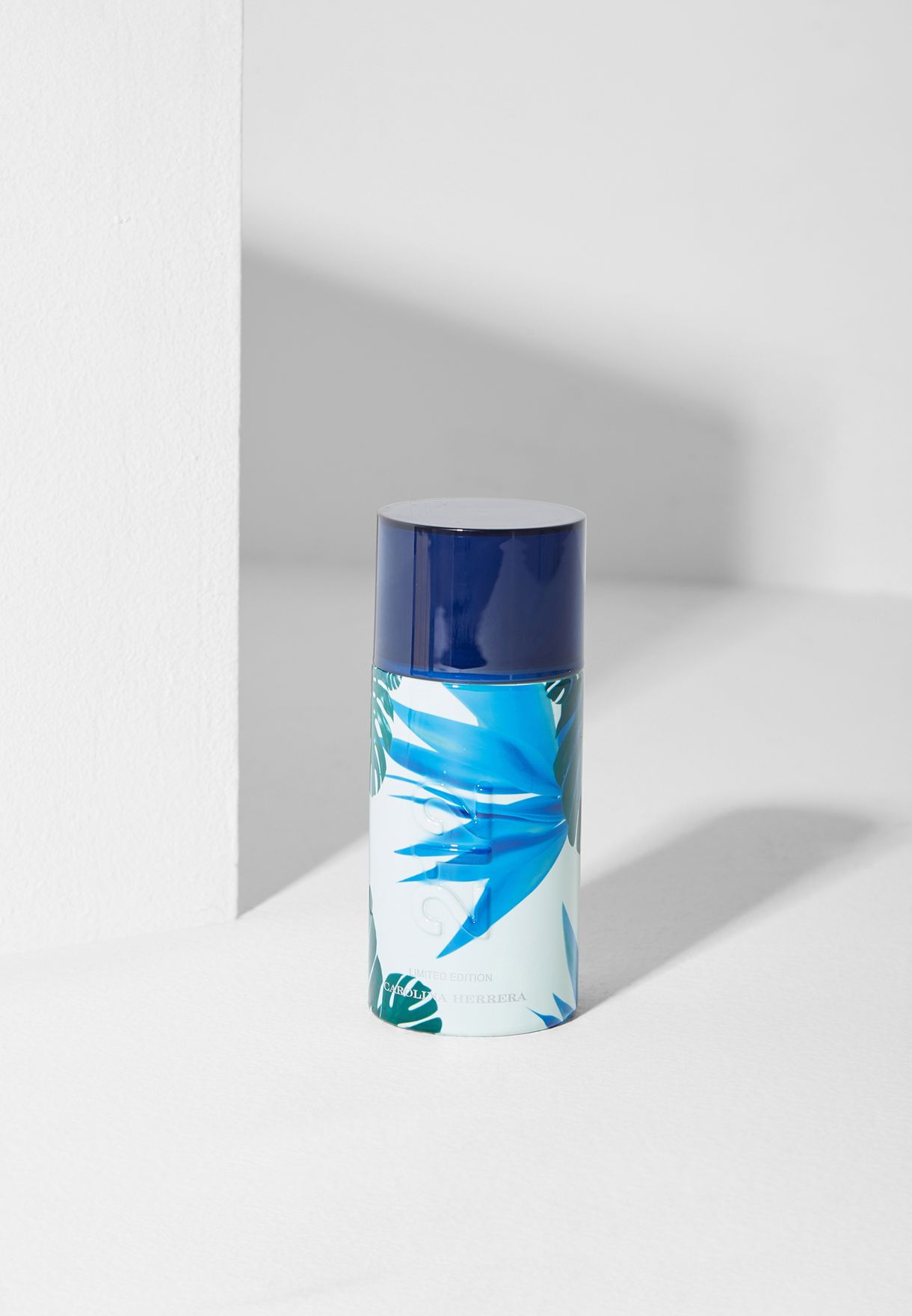 carolina herrera 212 surf for him