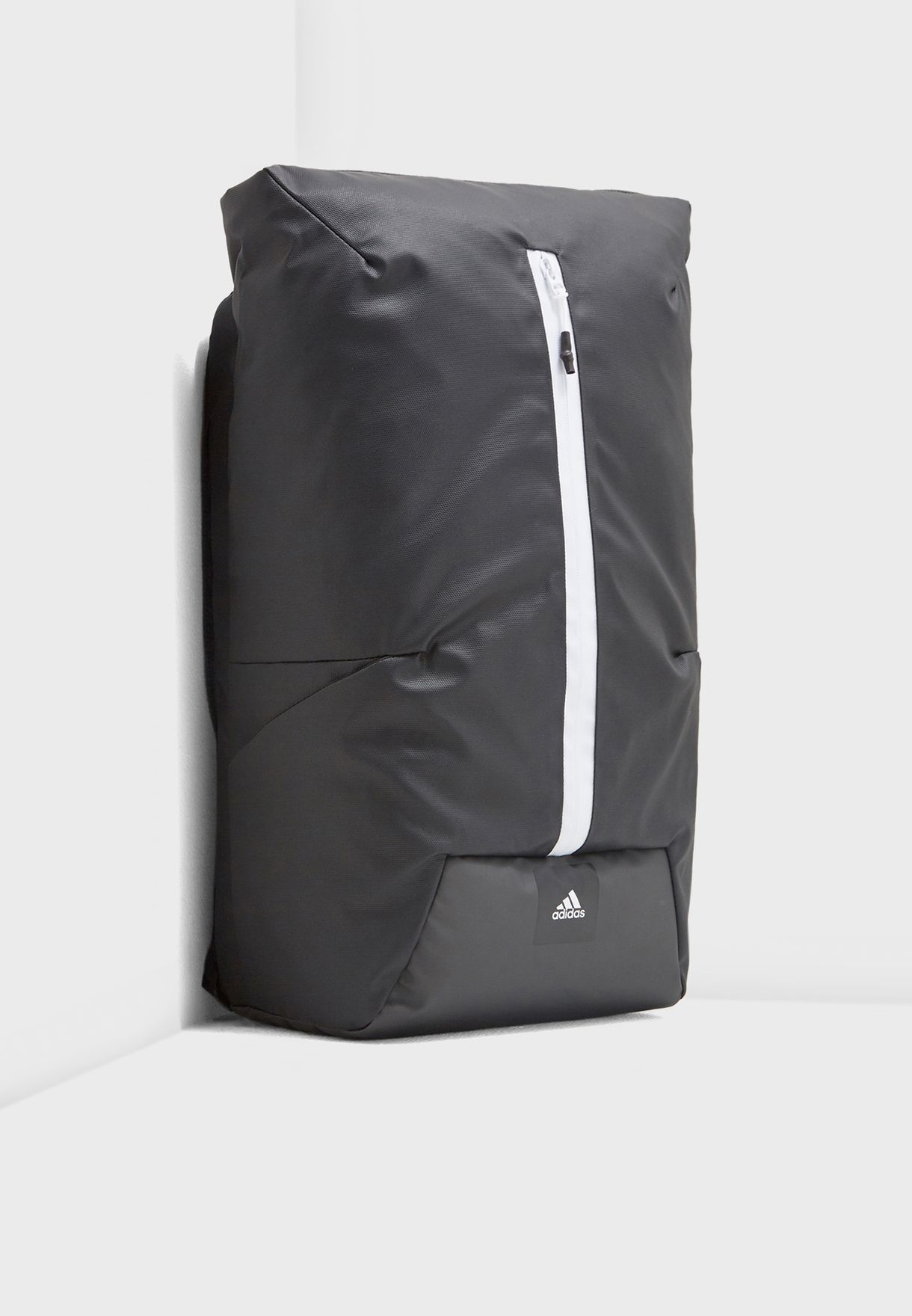 Buy adidas black Z.N.E Backpack for Men in MENA, Worldwide | CY6061