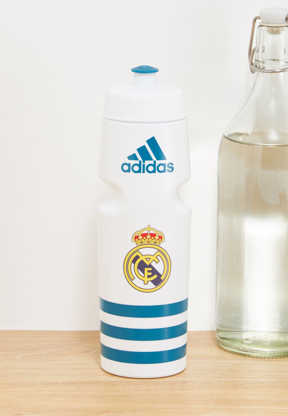 Real Madrid Water Bottle - 750ML 