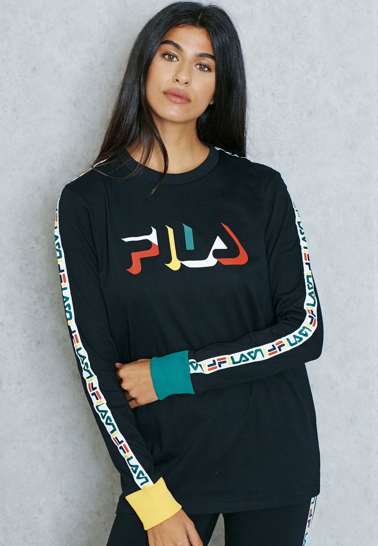 Sodavand gys tilfældig Buy Fila black Logo Trim Long Sleeve T-Shirt for Women in MENA, Worldwide |  FW16BKW003