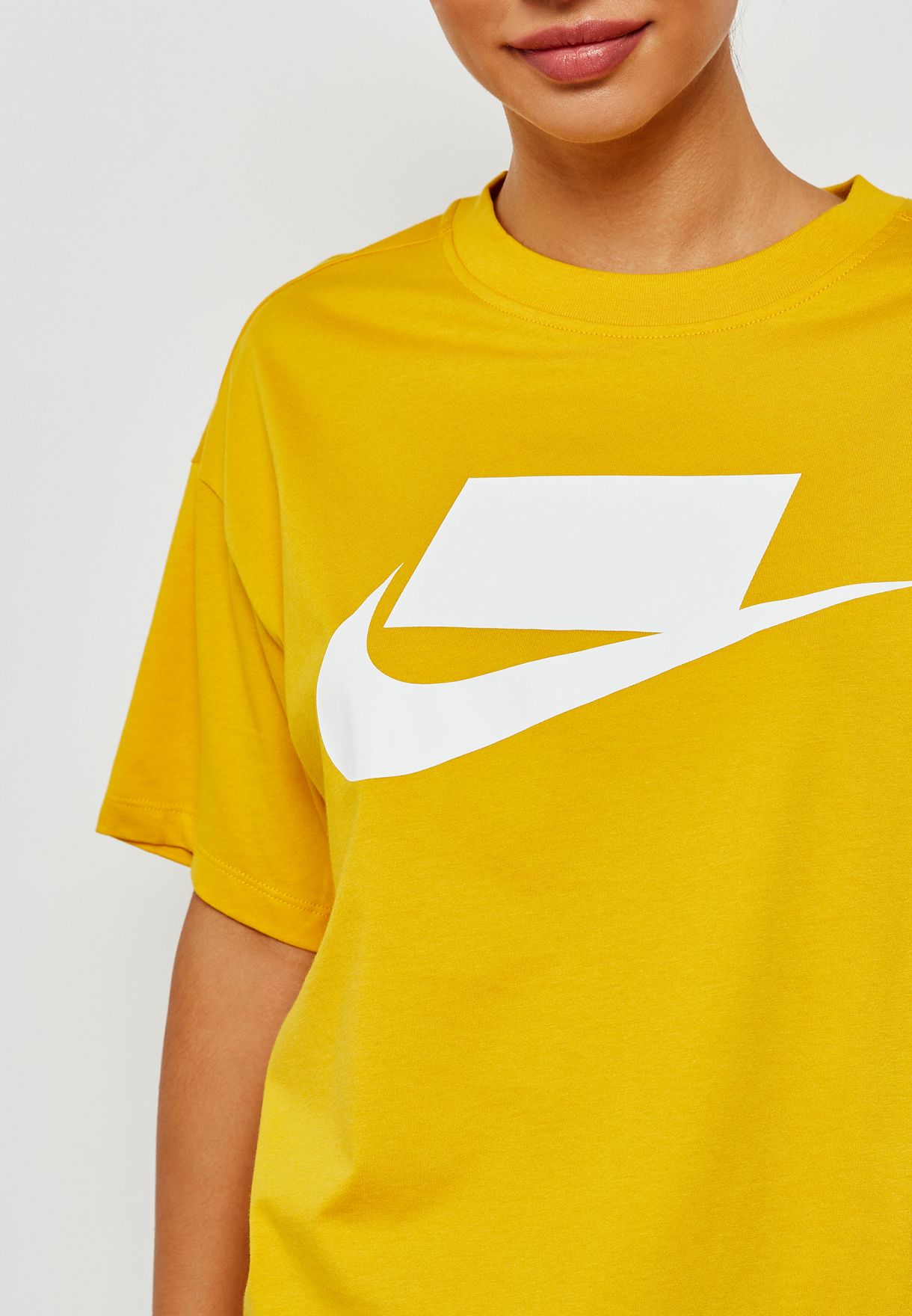 black and yellow shirt nike