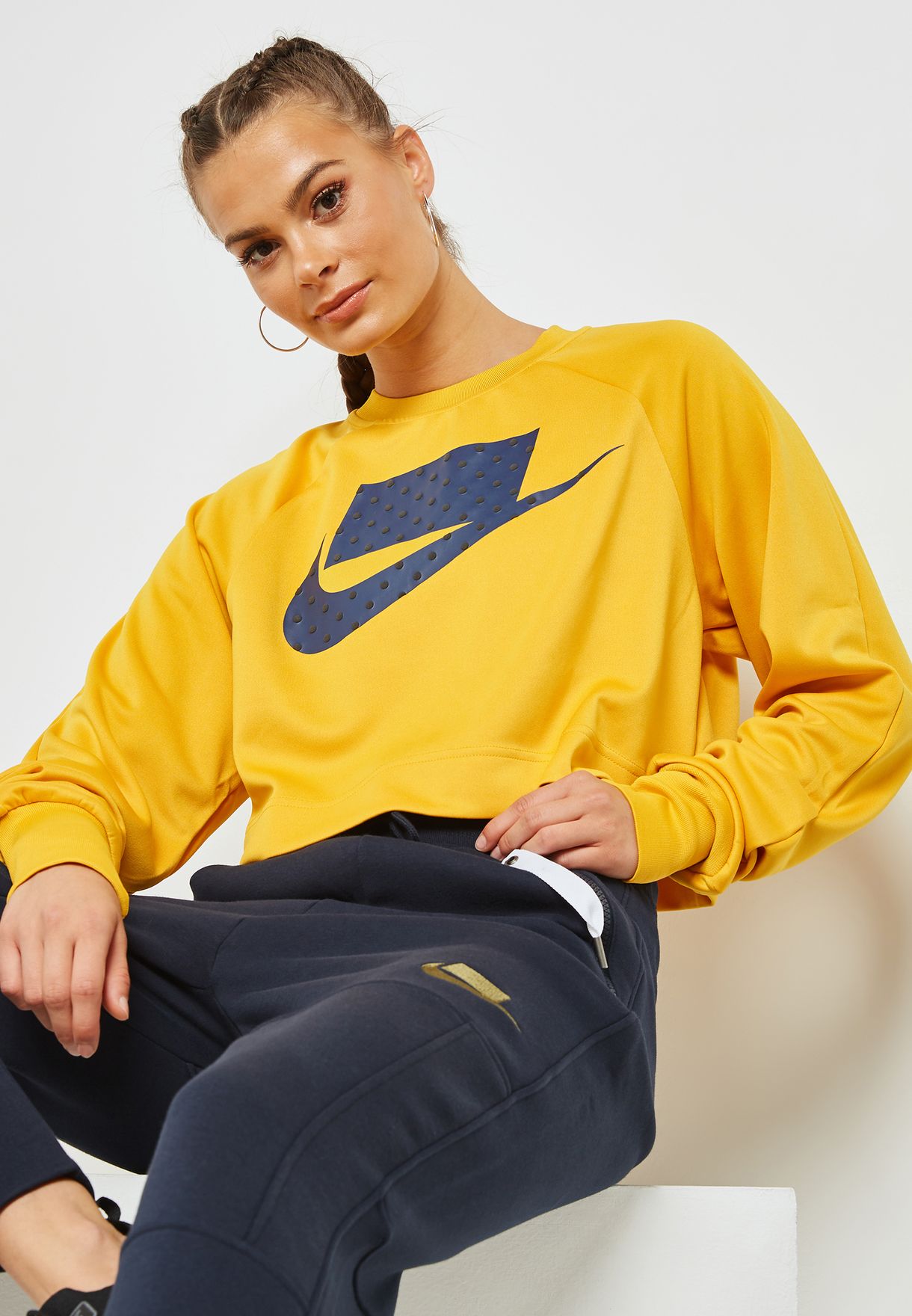 nike yellow crop sweatshirt
