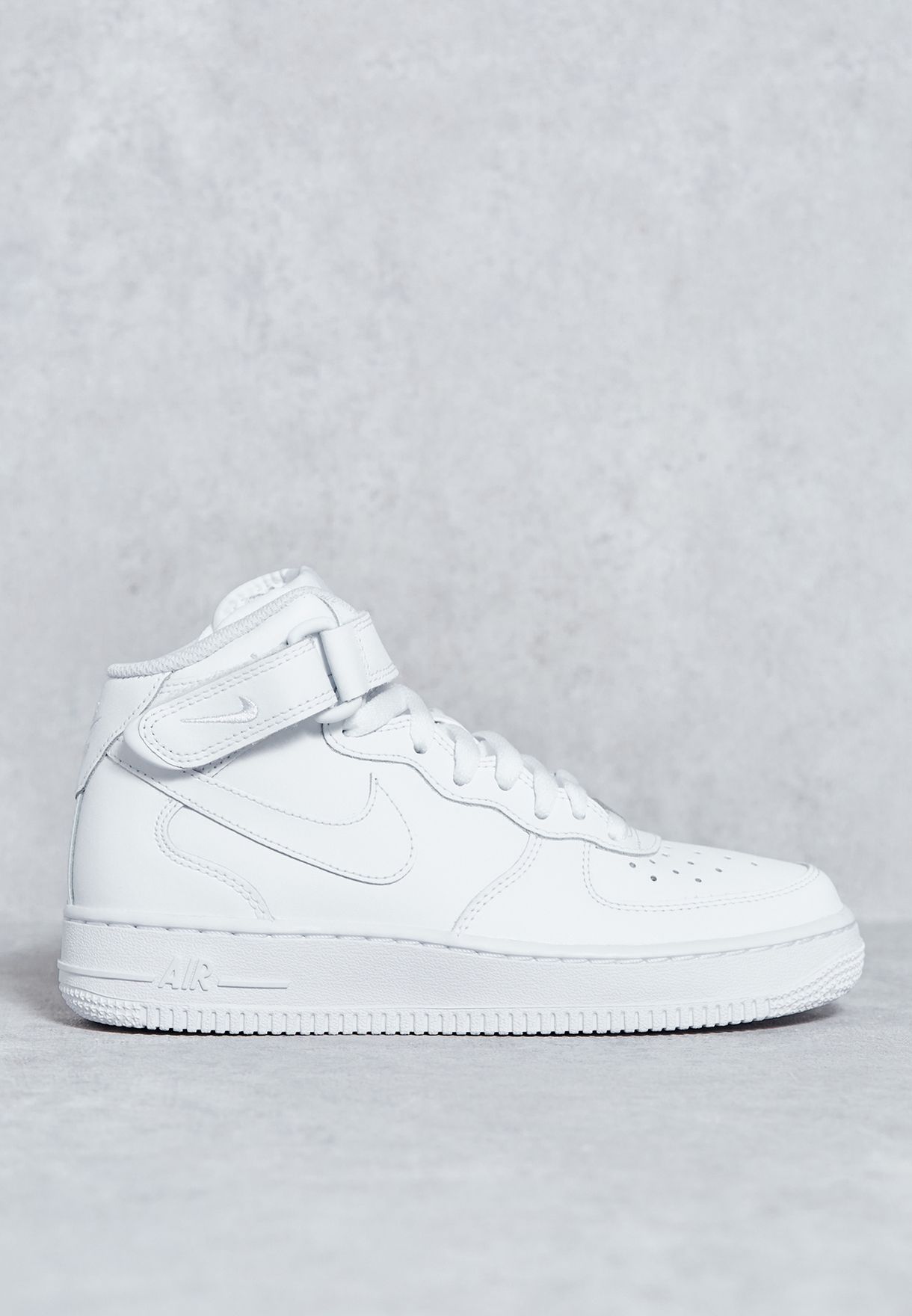 black and white air force 1 youth
