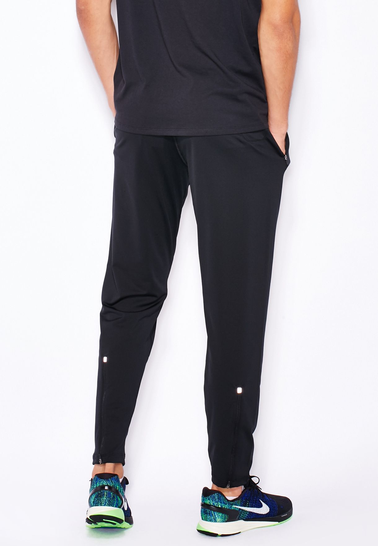 apoyo Imperial Disparidad Buy Nike black Dri-Fit OTC65 Track Pants for Men in MENA, Worldwide