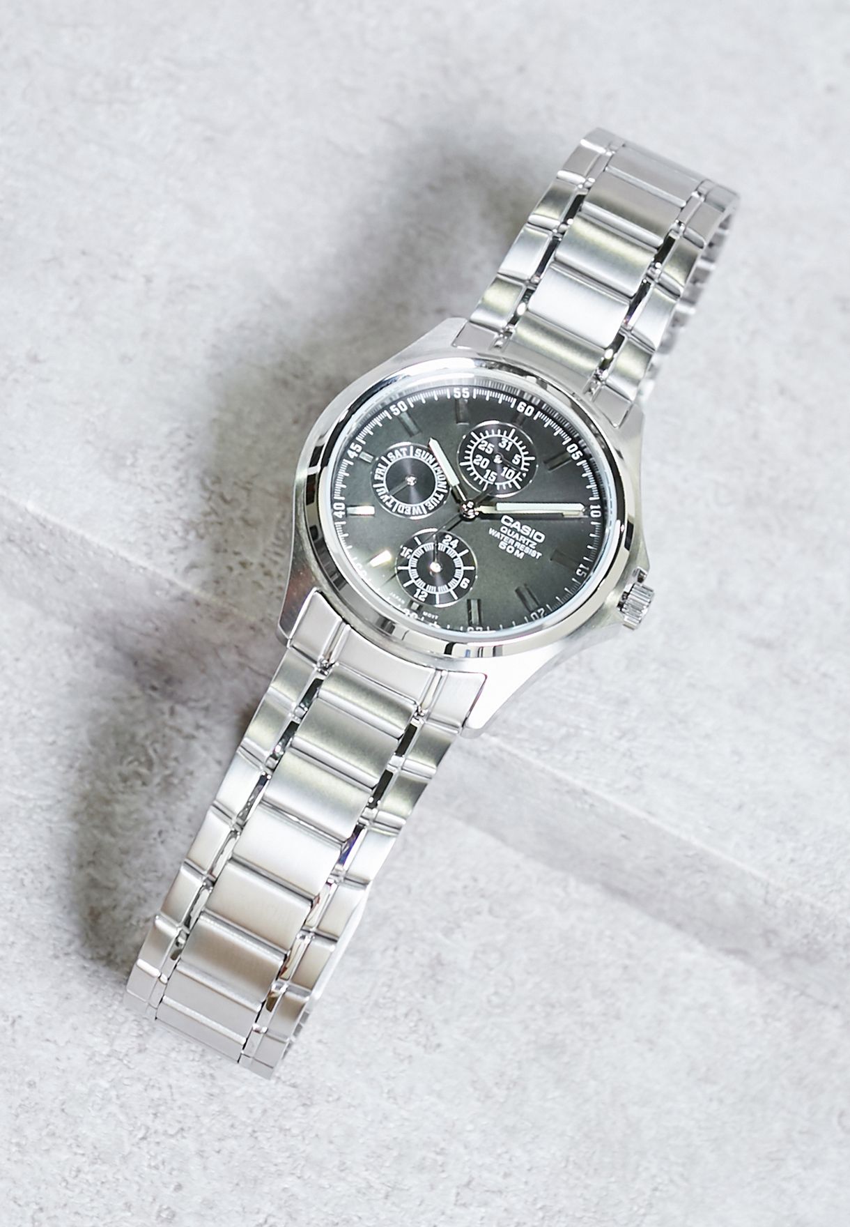 casio analogue silver watch