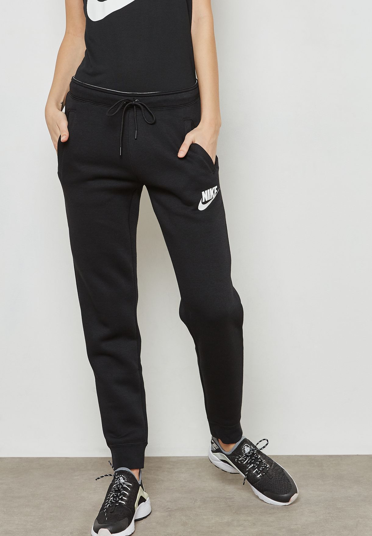 rally sweatpants