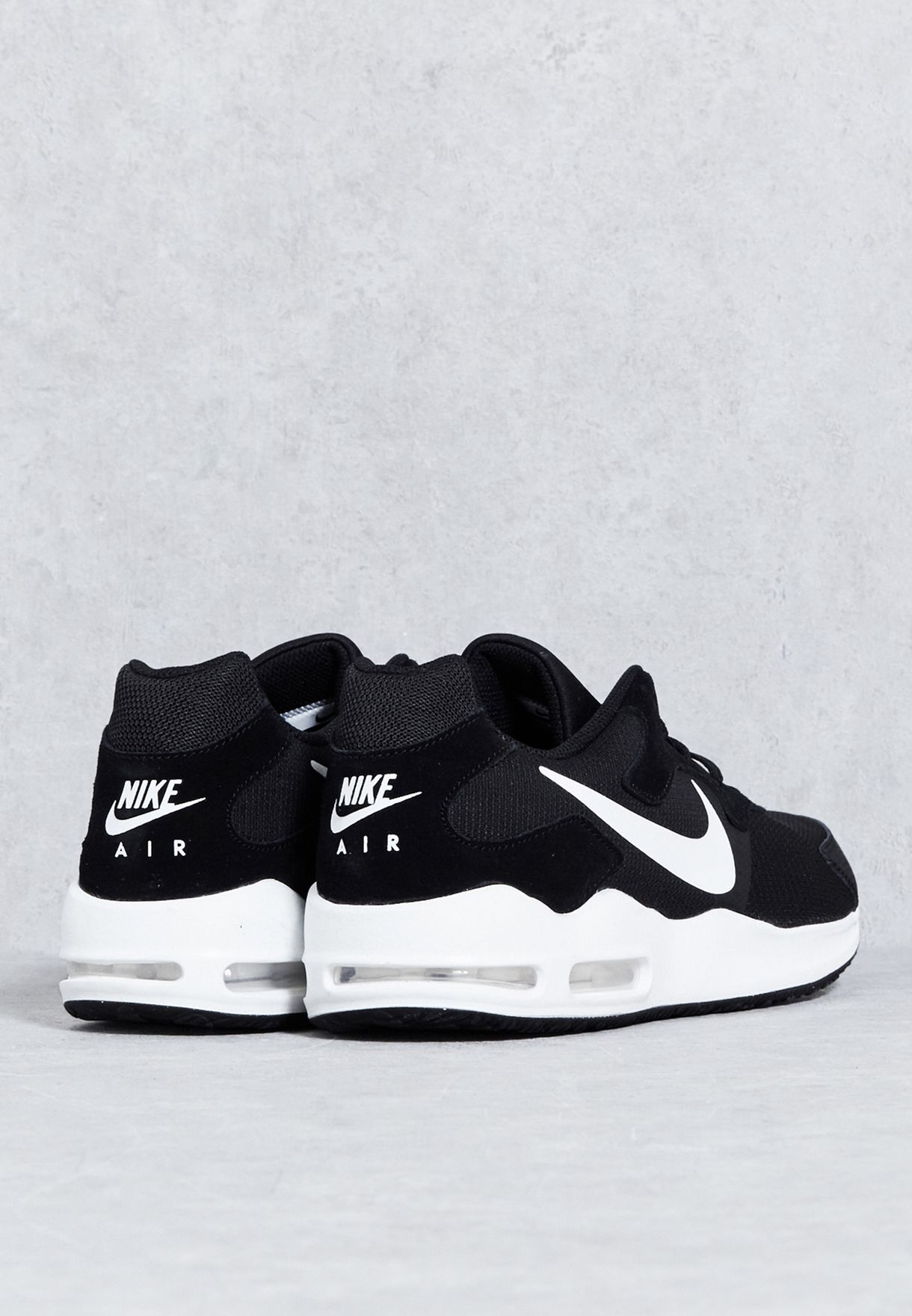 Buy Nike black Air Max Guile for Men in Dubai, Abu Dhabi