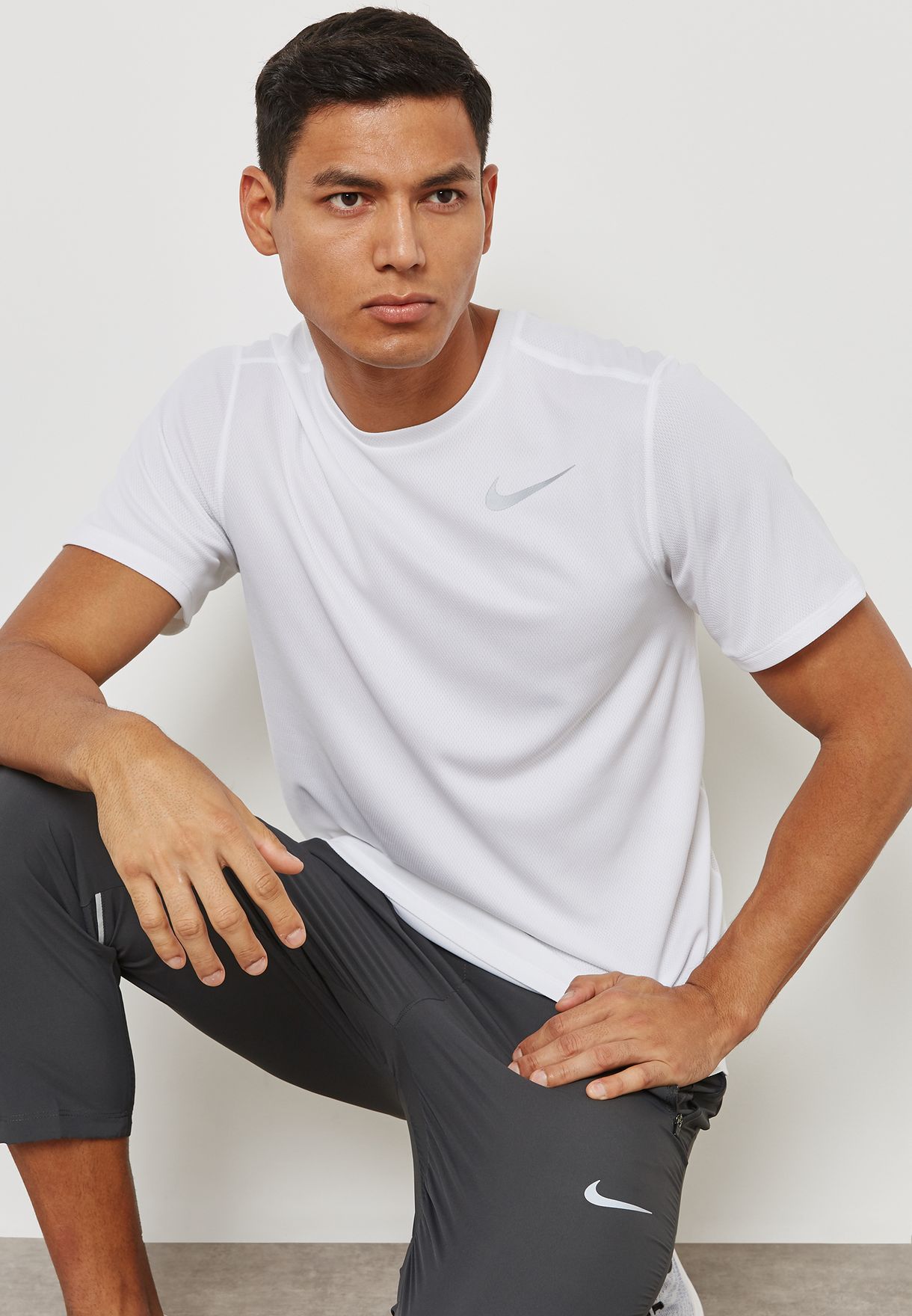 Nike white Breathe Run T-Shirt for Men 