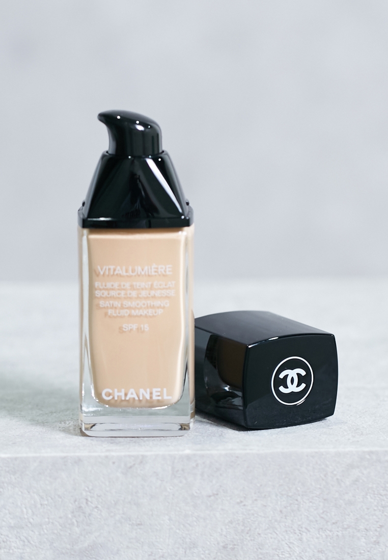 Buy Chanel Brand beige Vitalumière Fluide Spf 15 30 Ml for Women