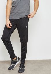 Buy Reebok black Workout Ready Sweatpants for Men in MENA, Worldwide |  CW5031