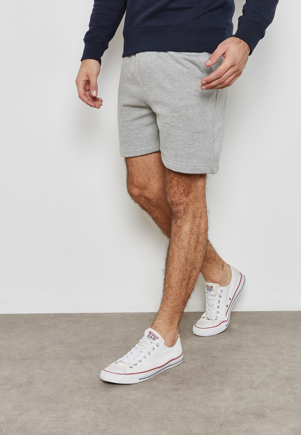 jogger shorts outfit