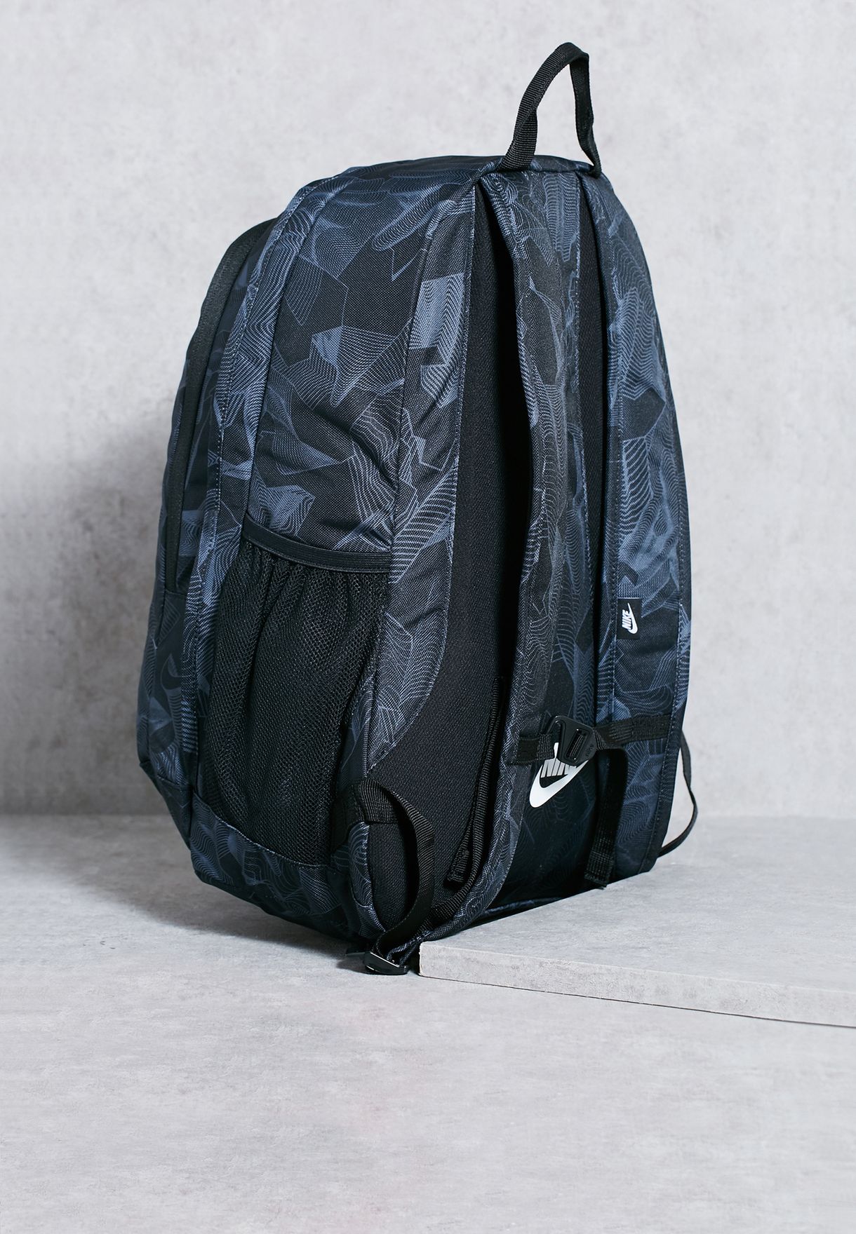 Buy Nike Black Hayward Futura 2 0 Backpack For Men In Mena Worldwide Ba5273 010