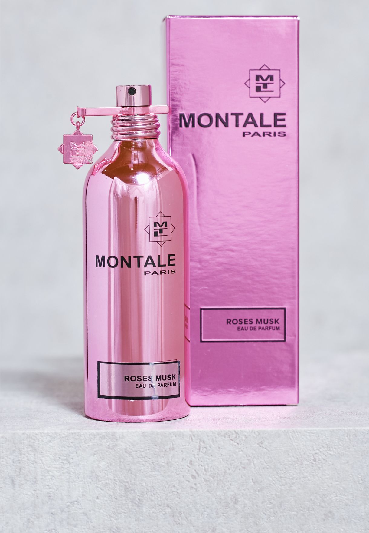 Montale musk купить. Монталь Пинк мускус. Montale Paris Rose Musk 65 ml. Montale Roses Musk 65 тестер. Монталь Свит Флауэрс.