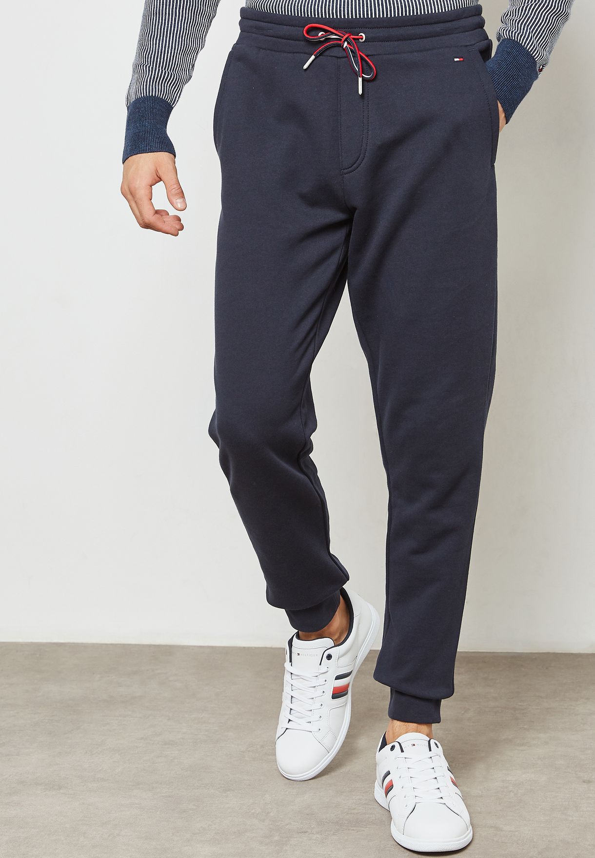 tommy hilfiger basic sweatpants