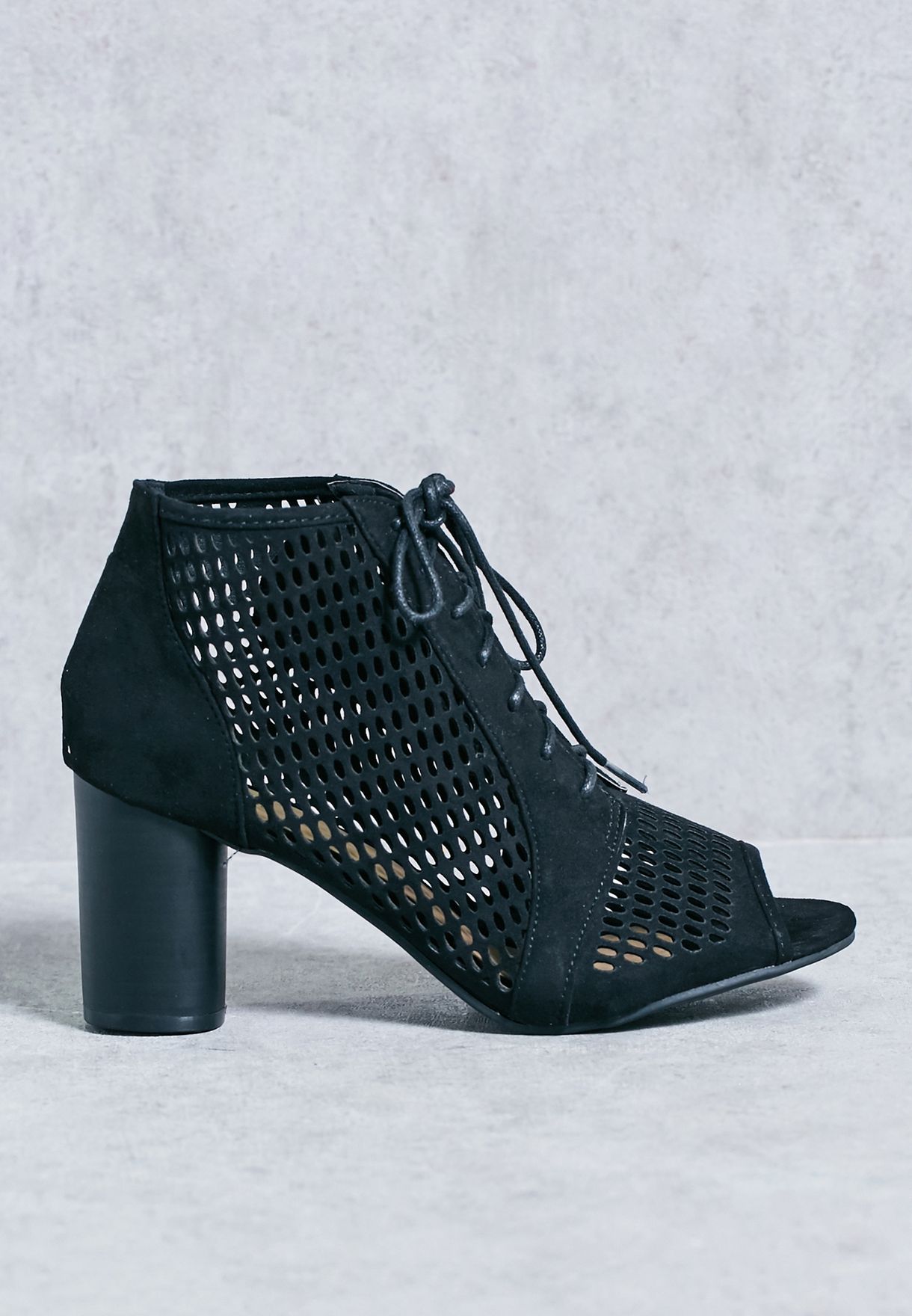 qupid black peep toe booties